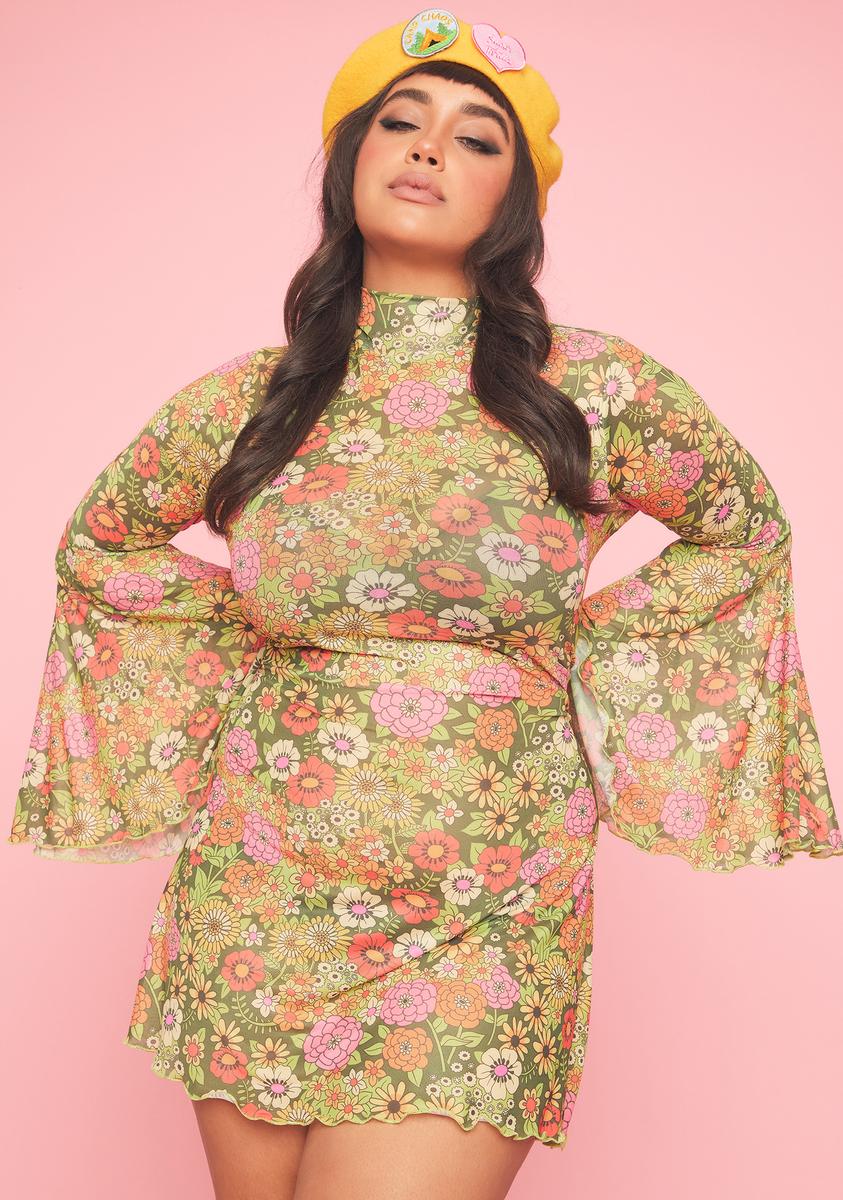 Plus Size Sugar Thrillz 60s Floral Print Mesh Bell Sleeve Dress - Green Dolls Kill Plus Size Sugar Thrillz 60s Floral Print Mesh Bell Sleeve Dress - Green Dolls Kill
