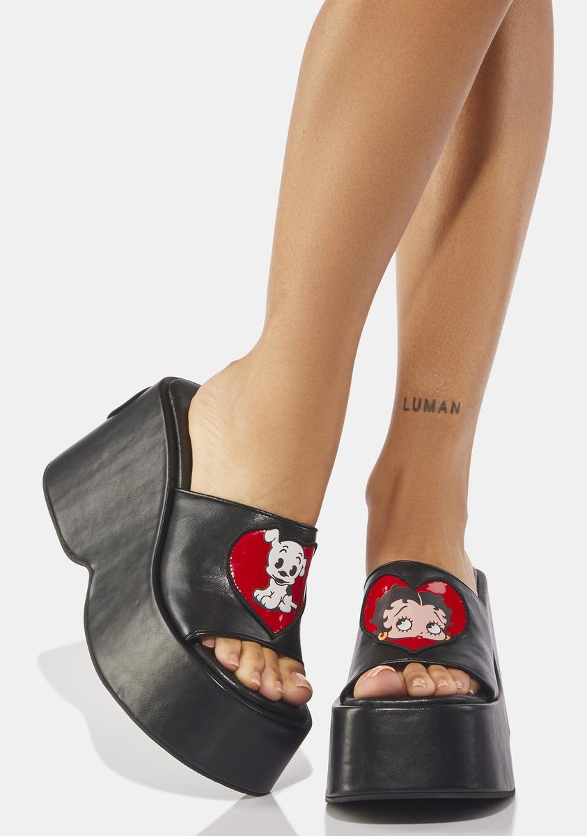 Dolls Kill x Betty Boop Heart Graphic Platform Slides Black