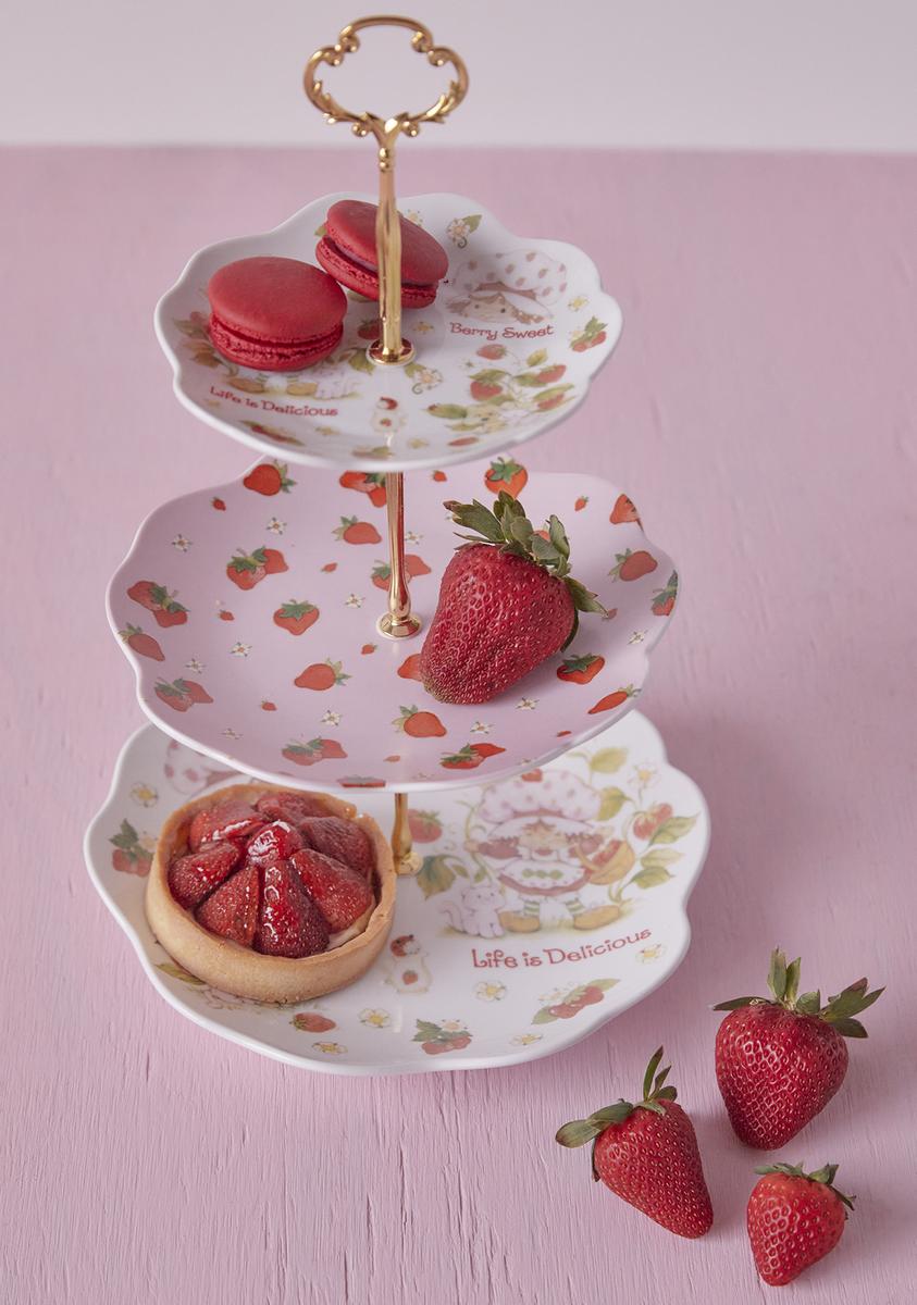 strawberry cake　1113 1/4 Sheet Strawberry & Cream Supreme Cake | Publix Super Markets