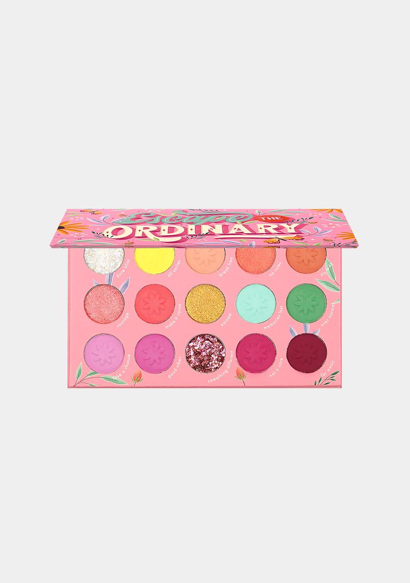 Kara Beauty Escape The Ordinary Eyeshadow Palette
