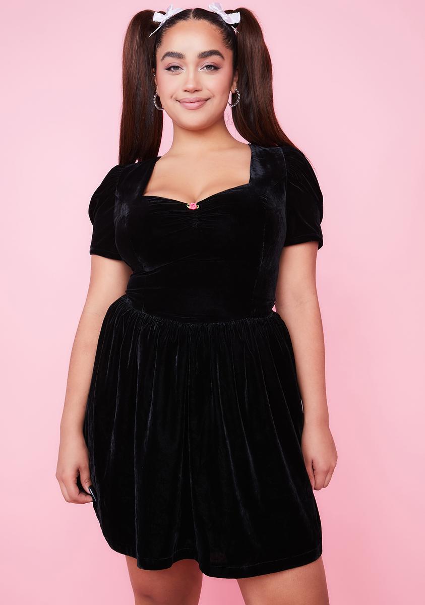 Plus Size Sugar Thrillz Velvet Puff Sleeve Sweetheart Mini Dress Black   Dolls Kill