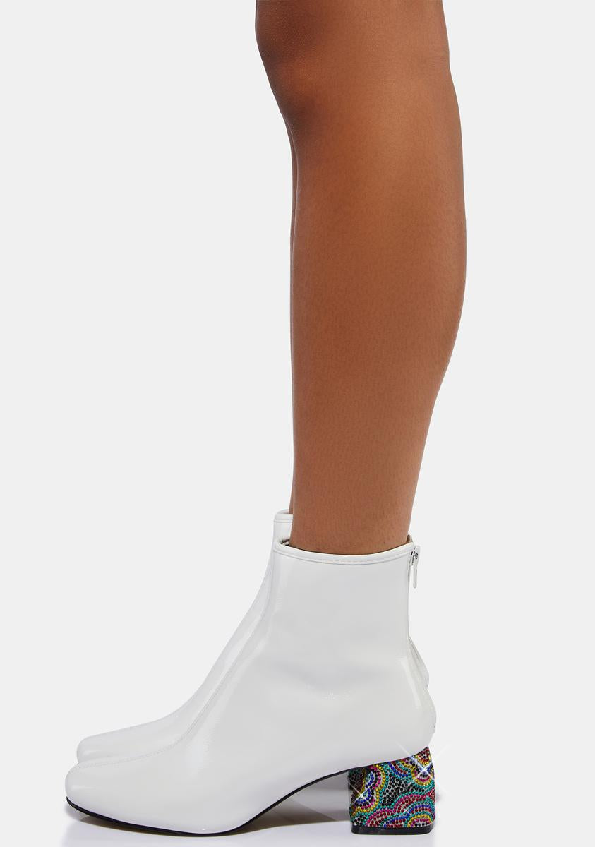 Betsey johnson deals boots