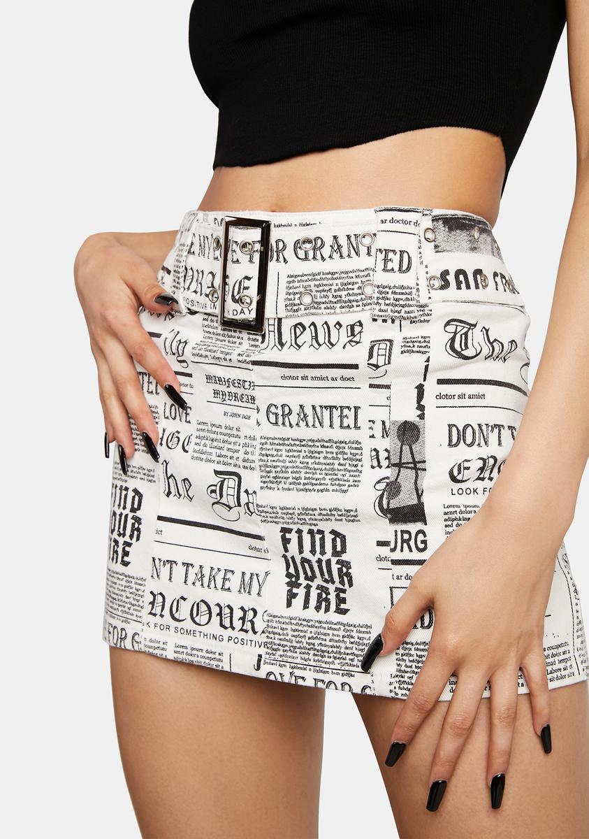 Edikted Low-Rise Newspaper Print Belted Mini Skirt - Multi – Dolls