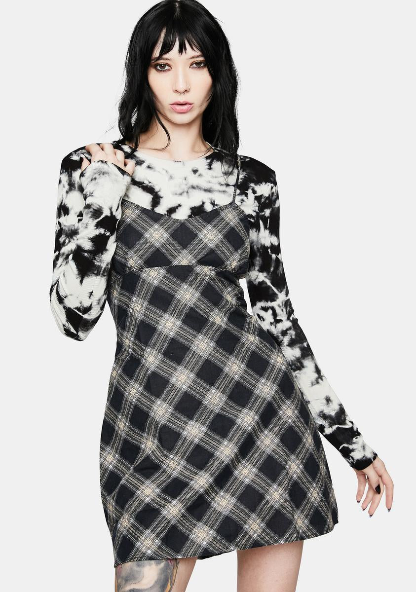 plaid mini slip dress Motel Valy 20s Check Black Grey Slip Dress – Dolls Kill