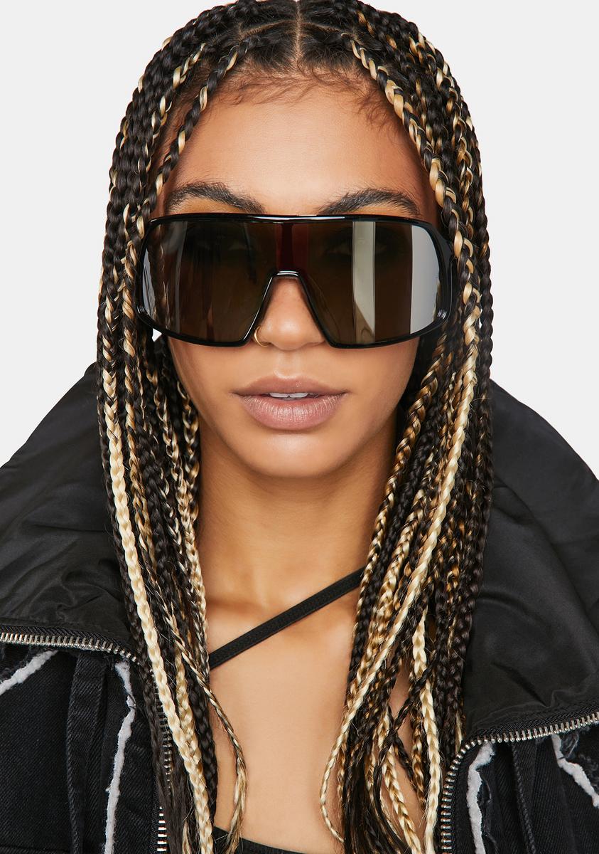 Smoke Mirrored Aviator Shield Sunglasses Black – Dolls Kill