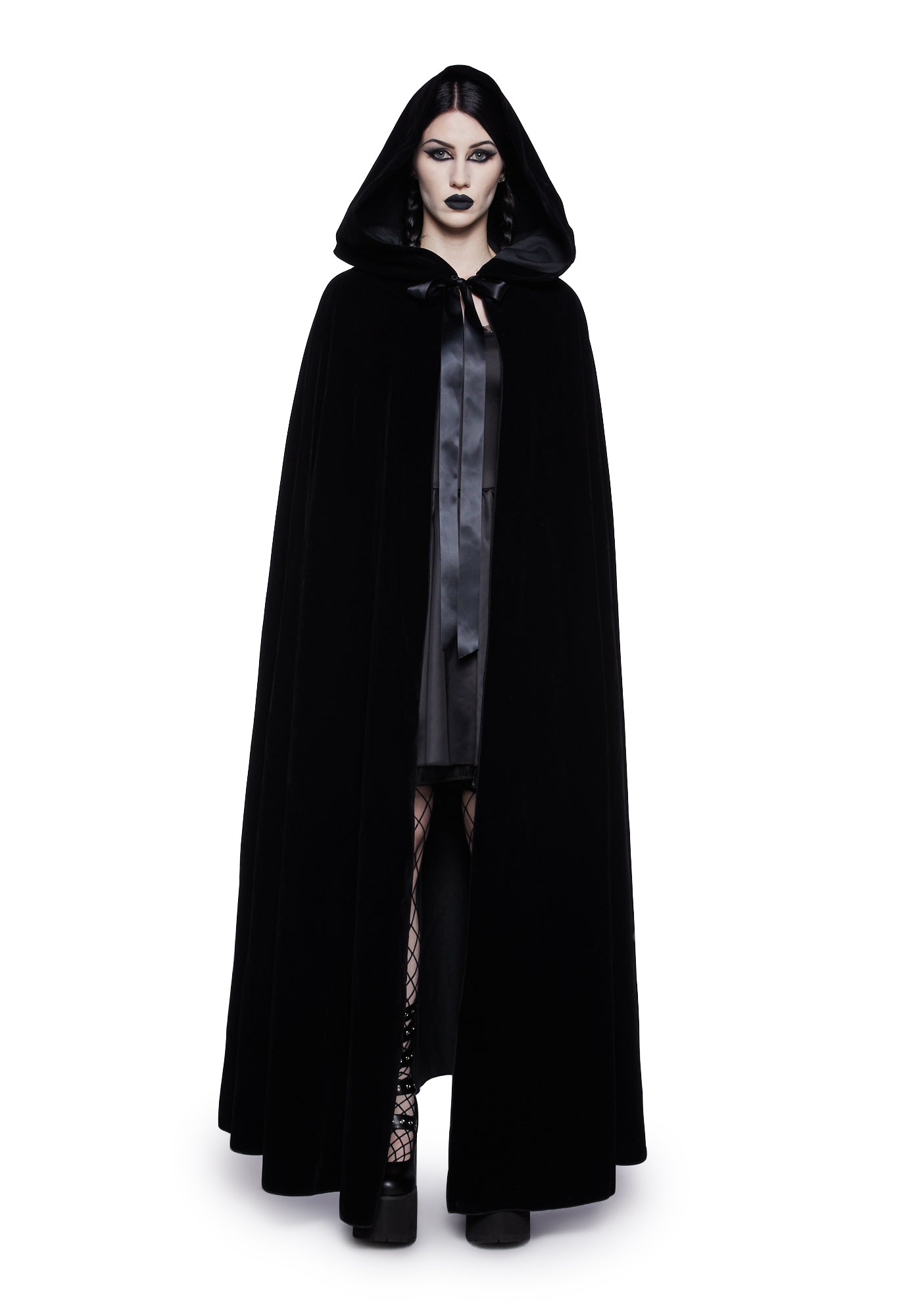 Trickz N' Treatz Velvet Hood Cape - Black – Dolls Kill