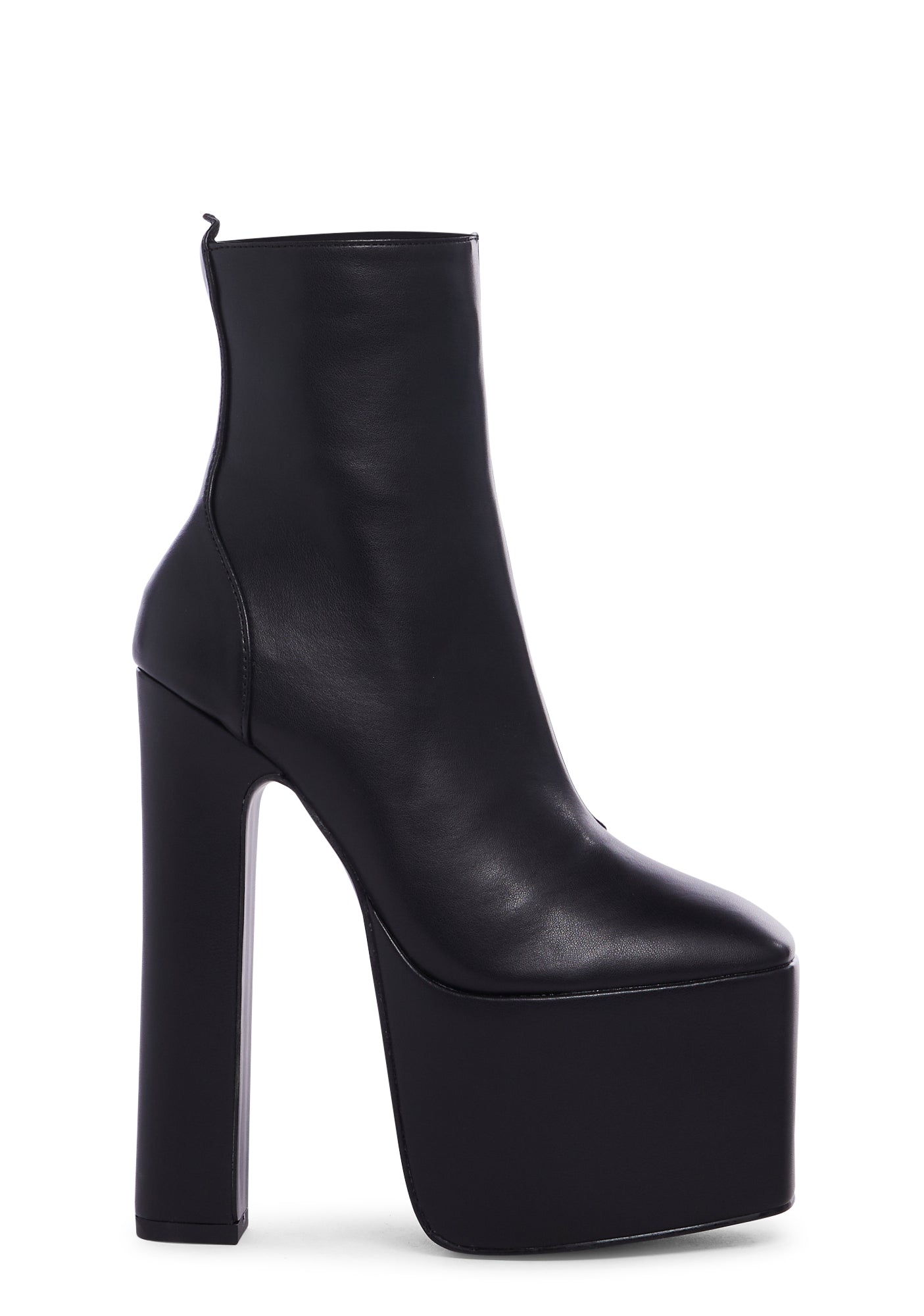 Pretty black boots on sale