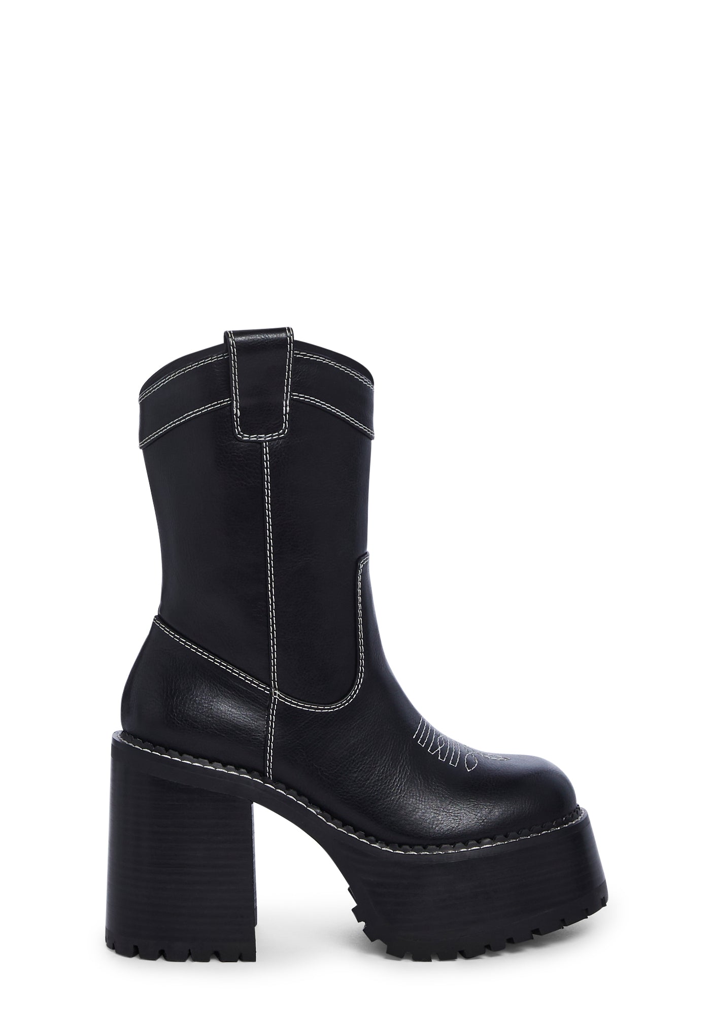 Short black platform boots 2025