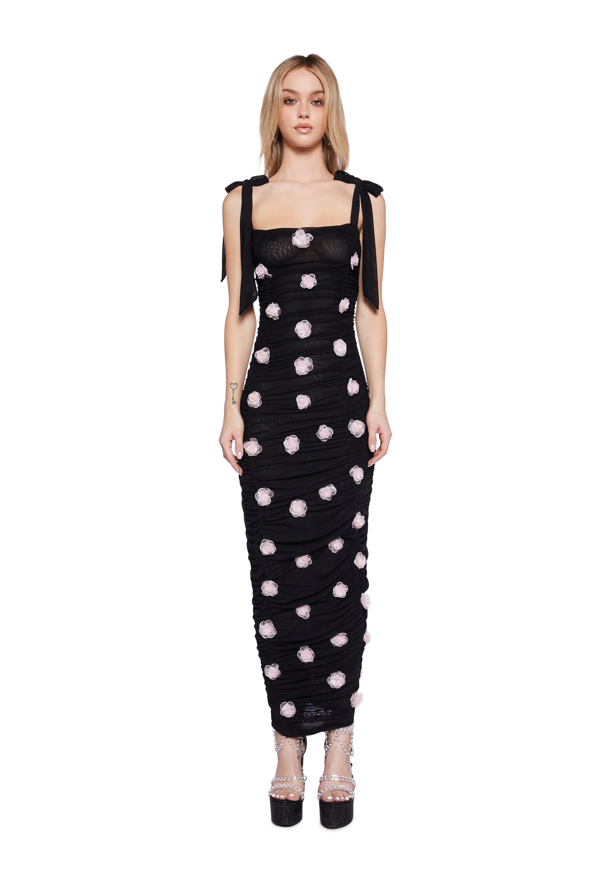 dollskill maxi dress Sugar Thrillz Formal Special Occasion Mesh With Flowers Rafferiza Minimalist High-End Black employeediscount This maxi dress has Size:Medium(6-8)