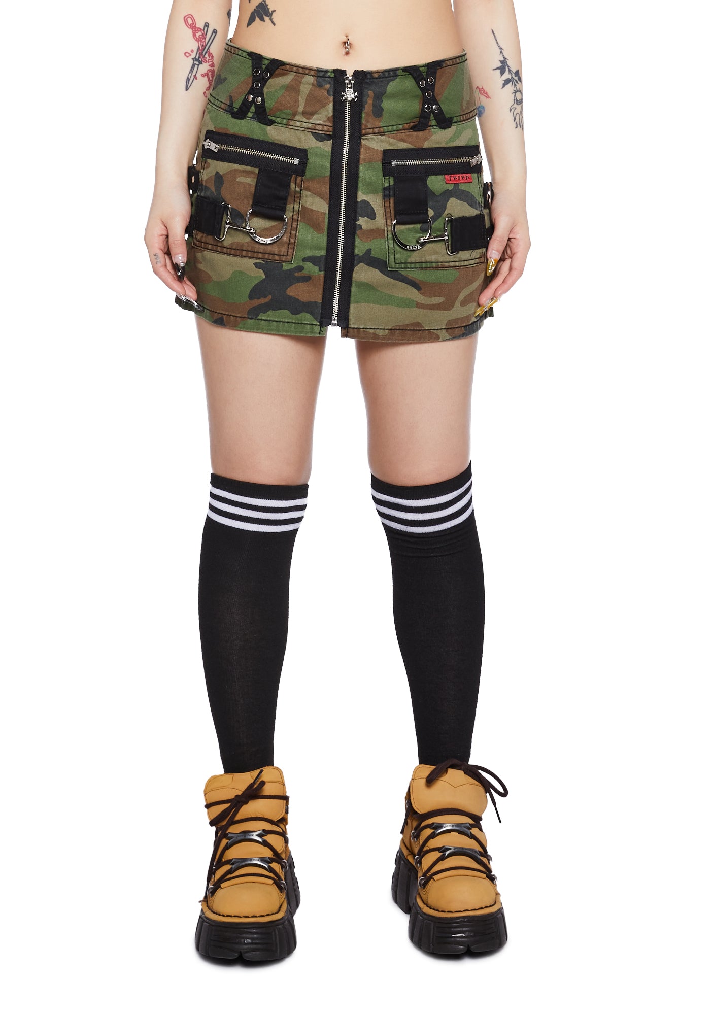 Camo skirt 2025 dolls kill