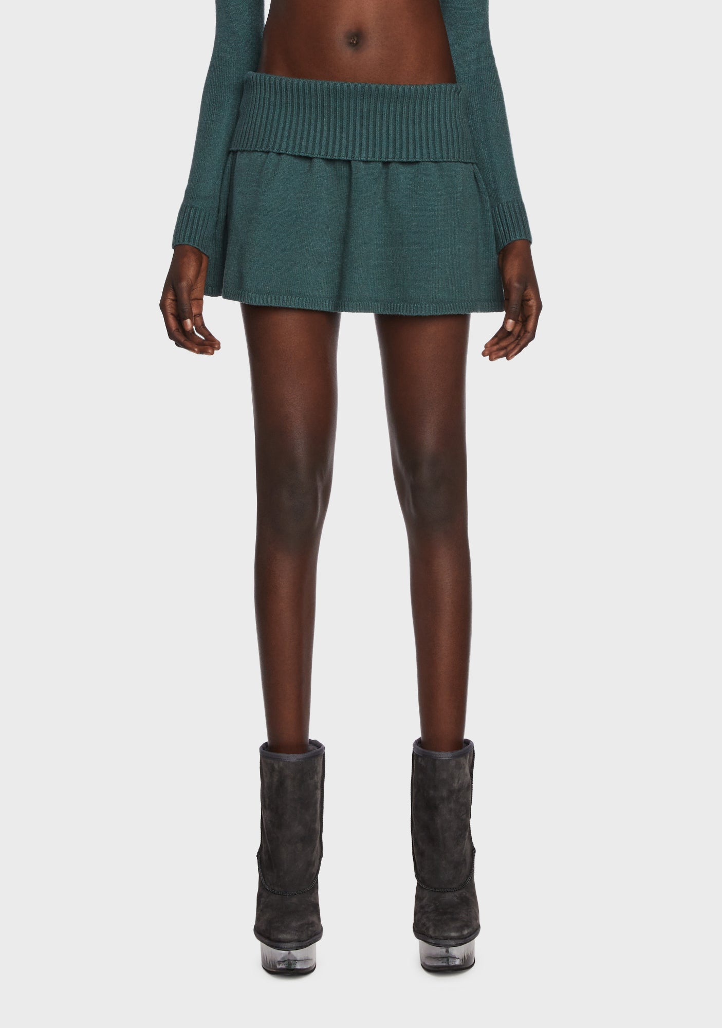 Edikted Low Rise Knit Mini Skirt - Green – Dolls Kill