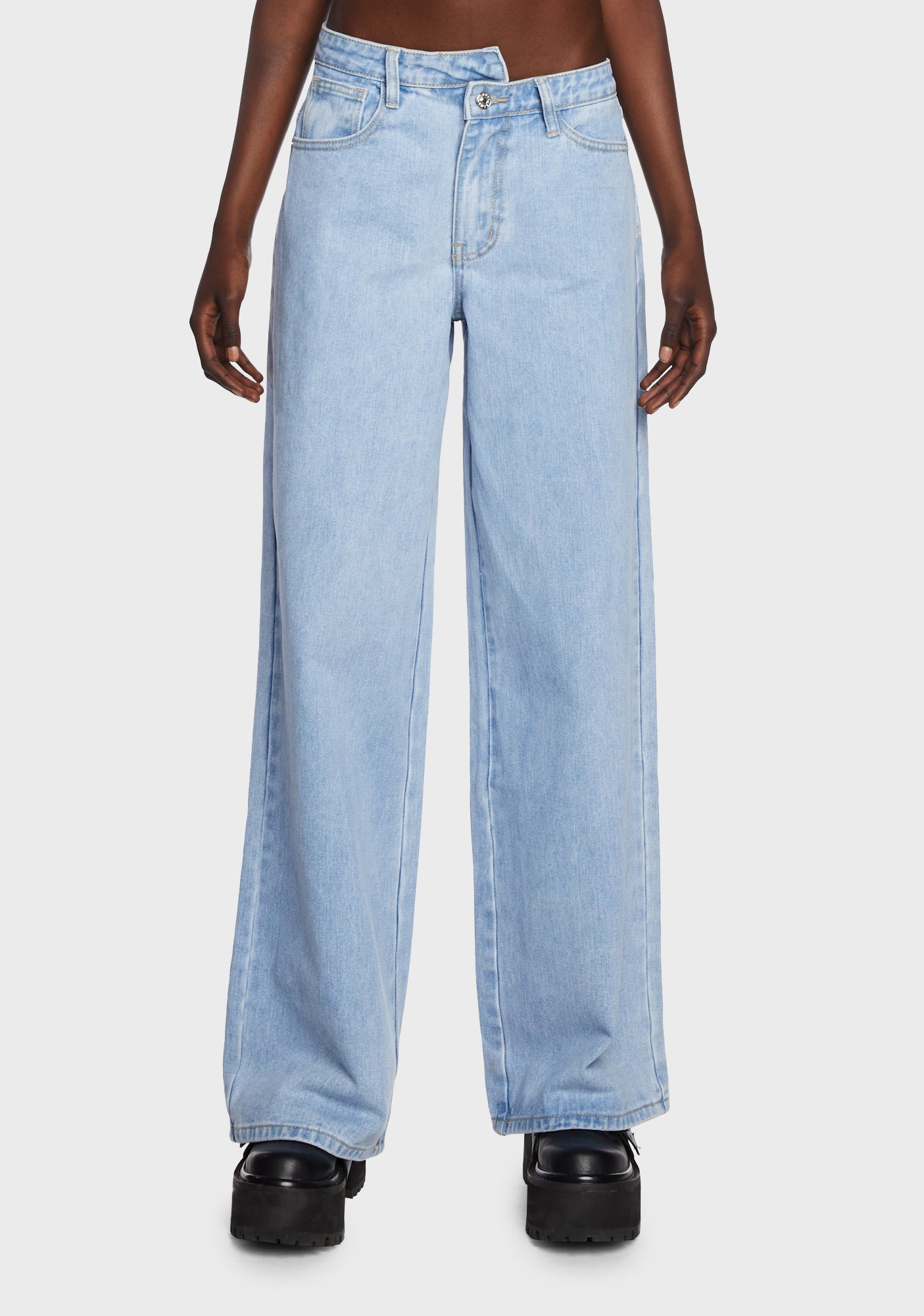 Momokrom Asymmetrical Baggy Jeans - Blue