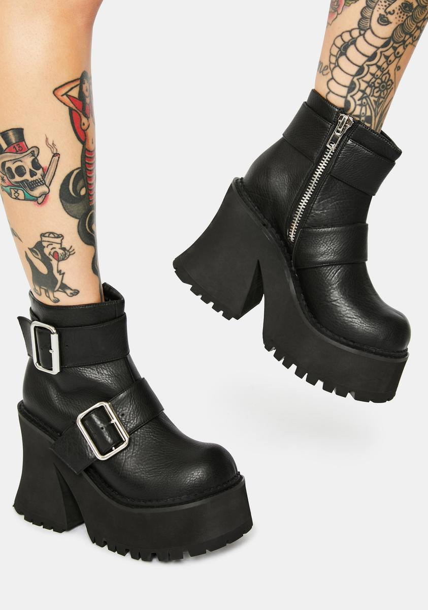 Charla boots outlet