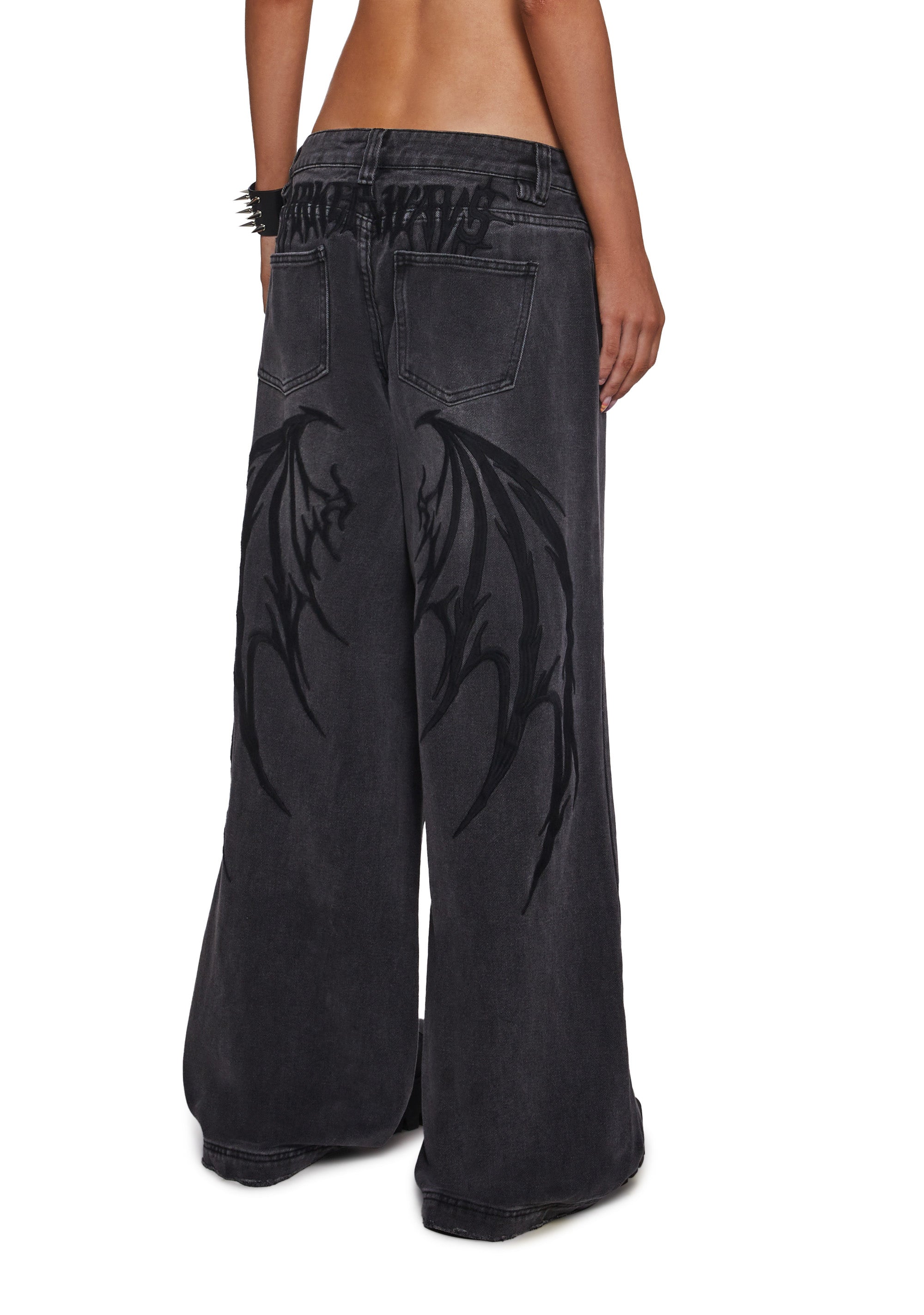 base|black
