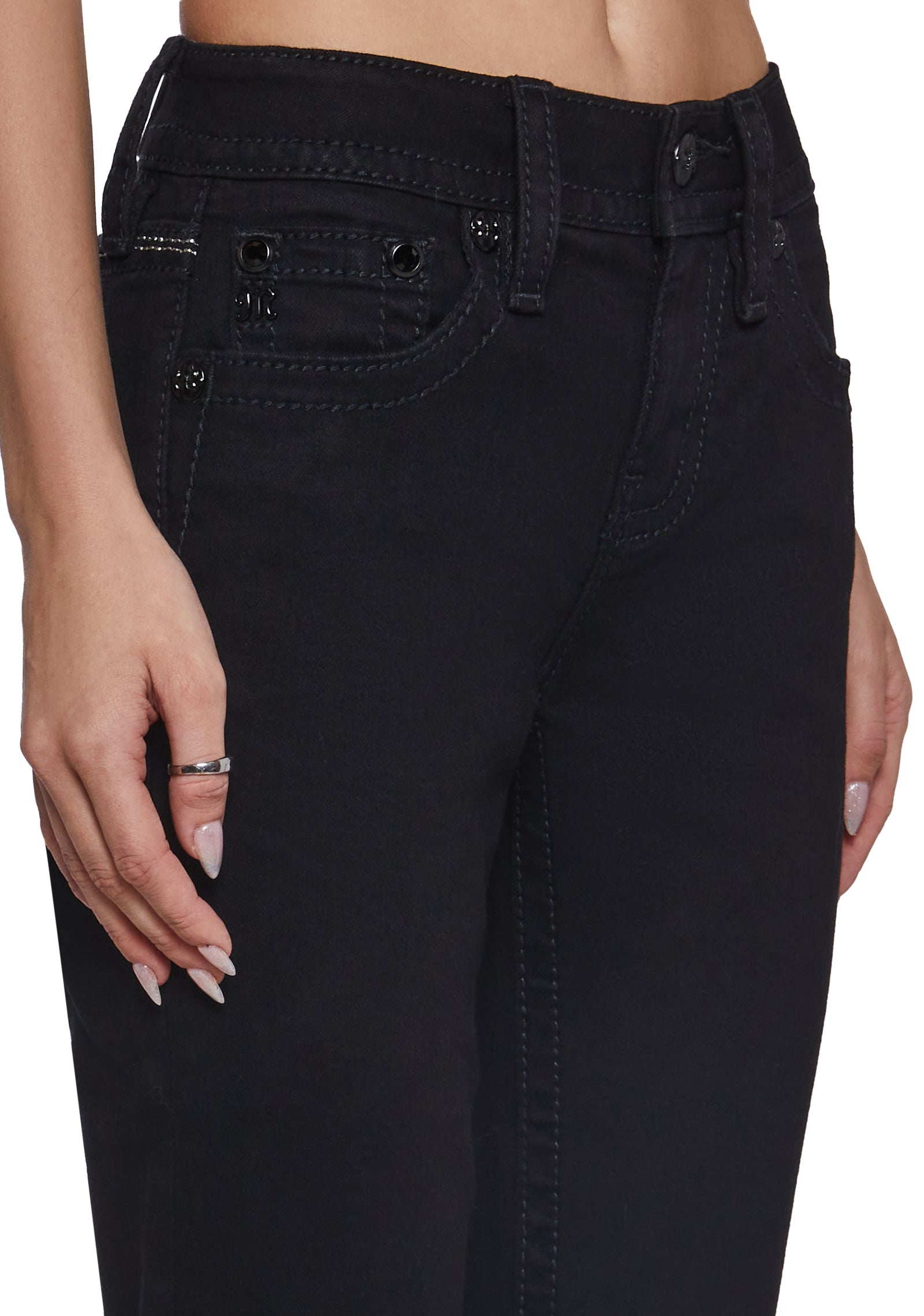 eight|black