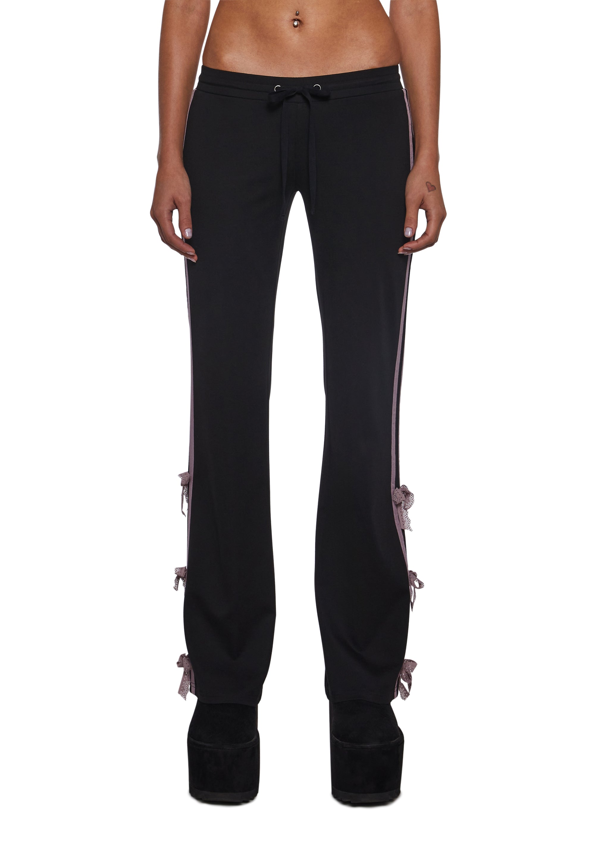 base|black
