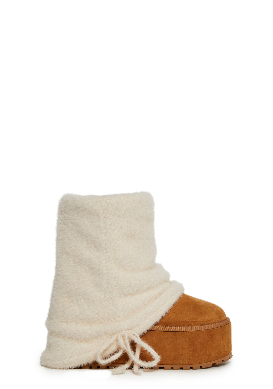 Snuggle Sesh Platform Booties - Off White