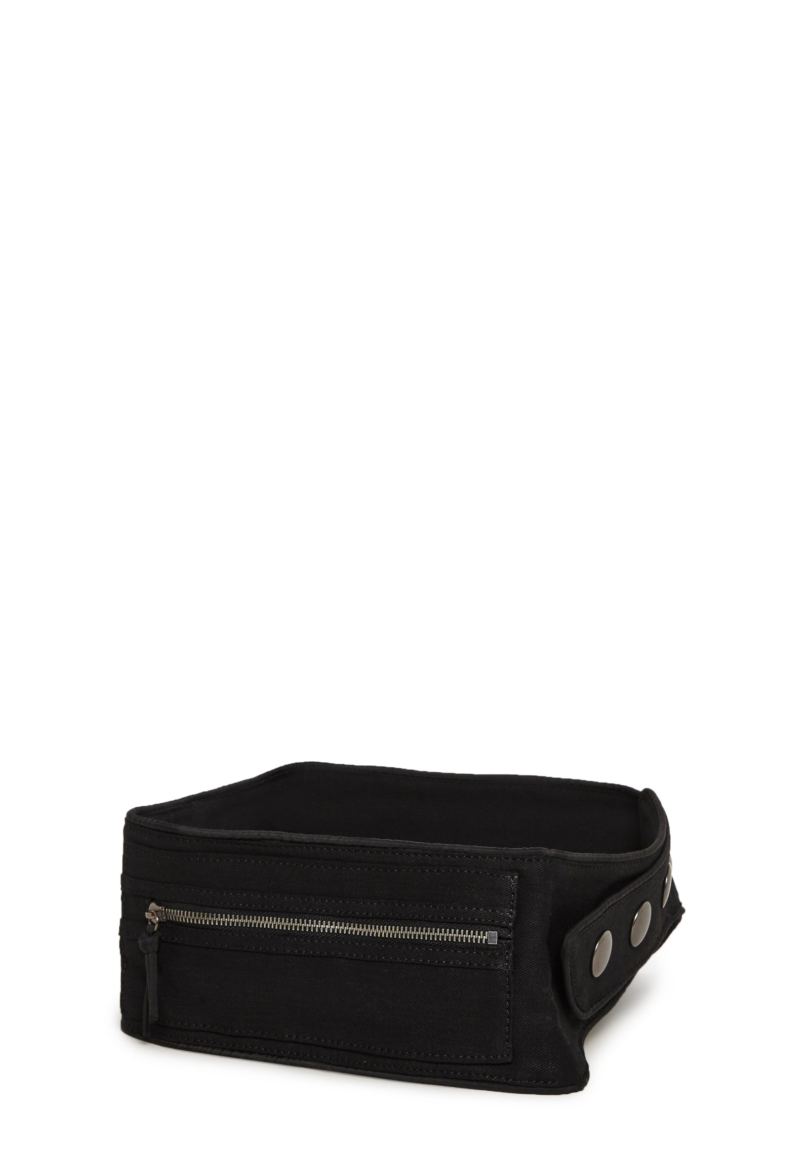 base|black