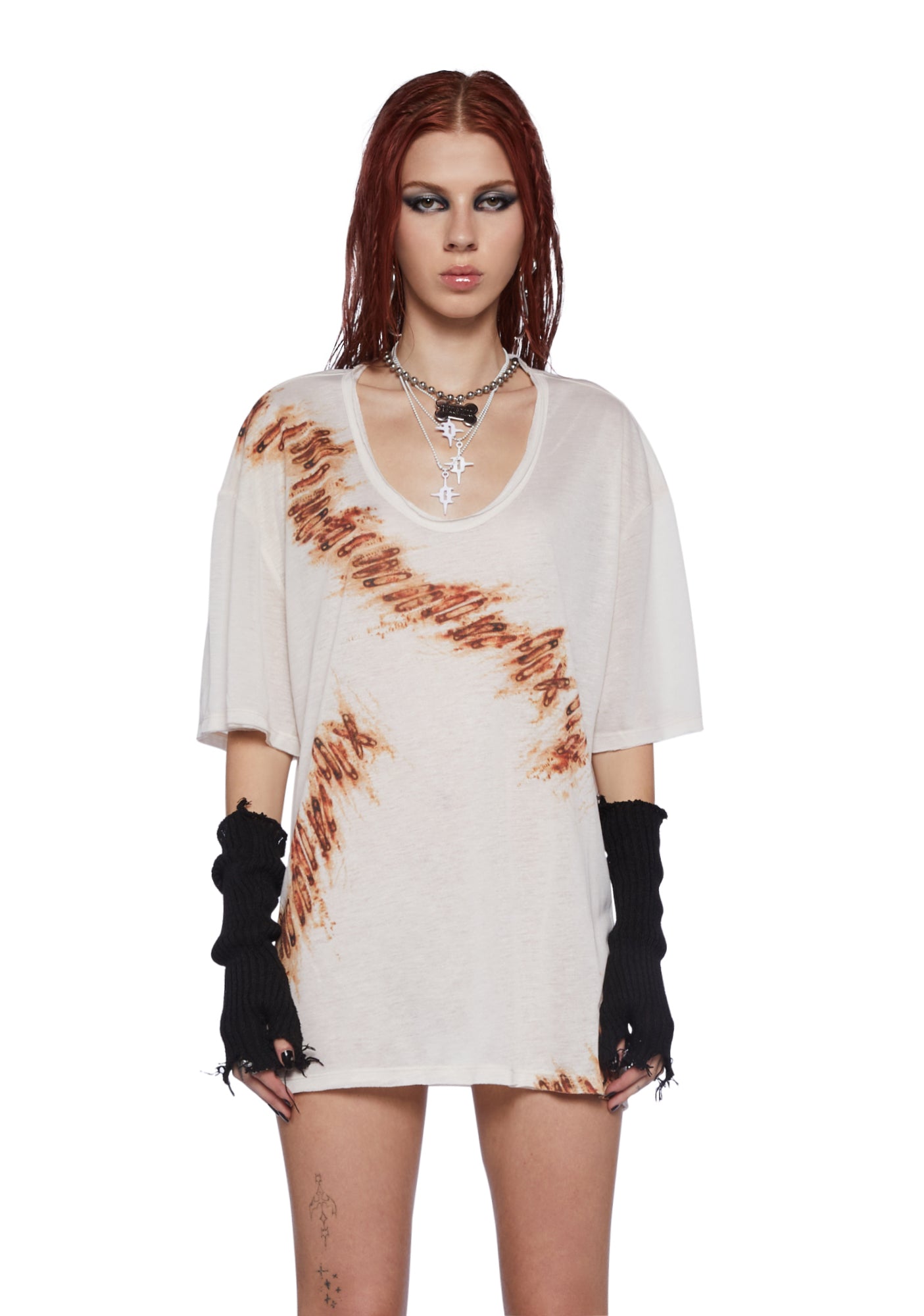 Darker Wavs Rust Pin Graphic Oversized Tee - White – Dolls Kill