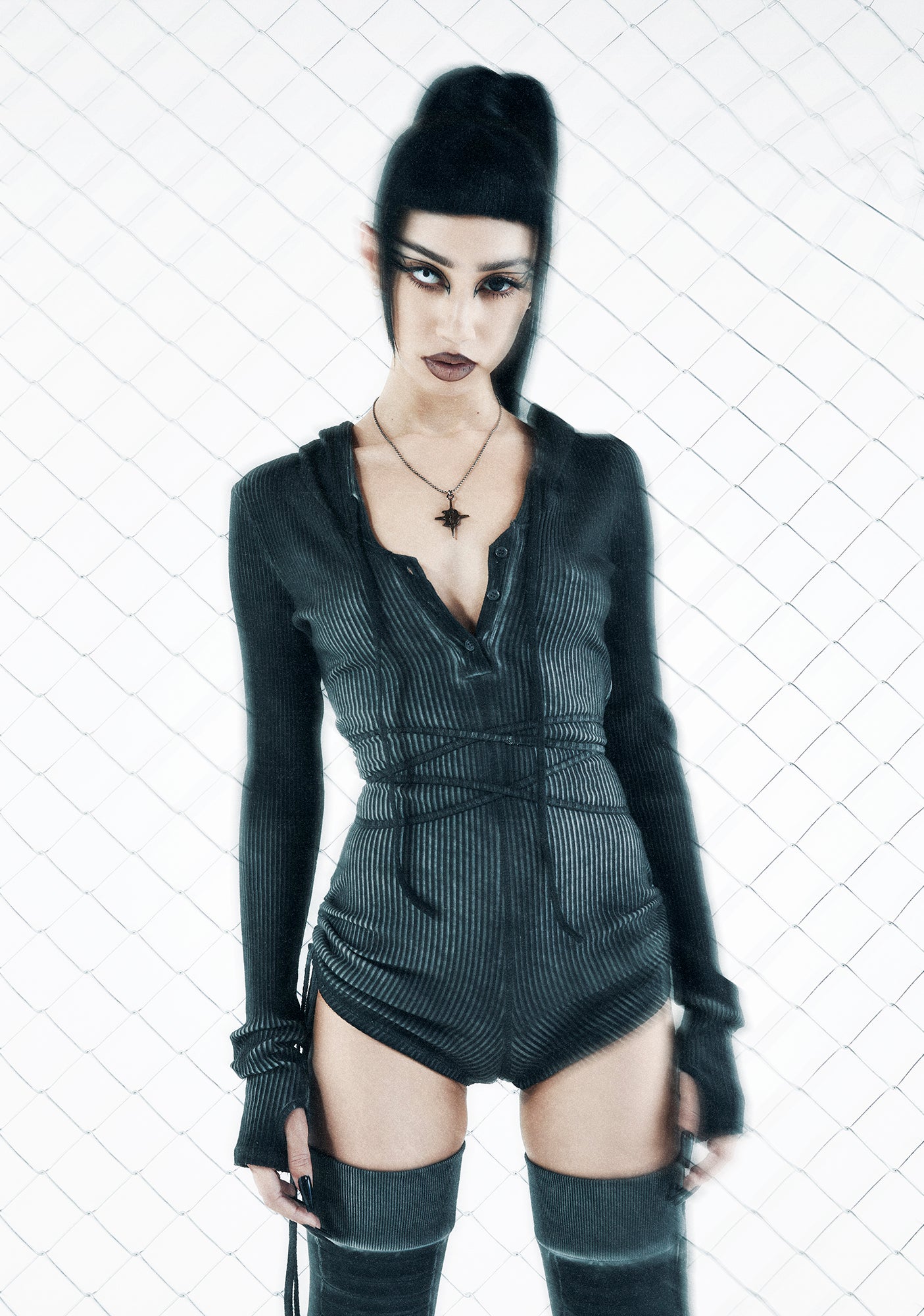 ワンピース THEREDTHREAD S drape romper THEREDTHREAD / ザレッドスレッド】S drape romper