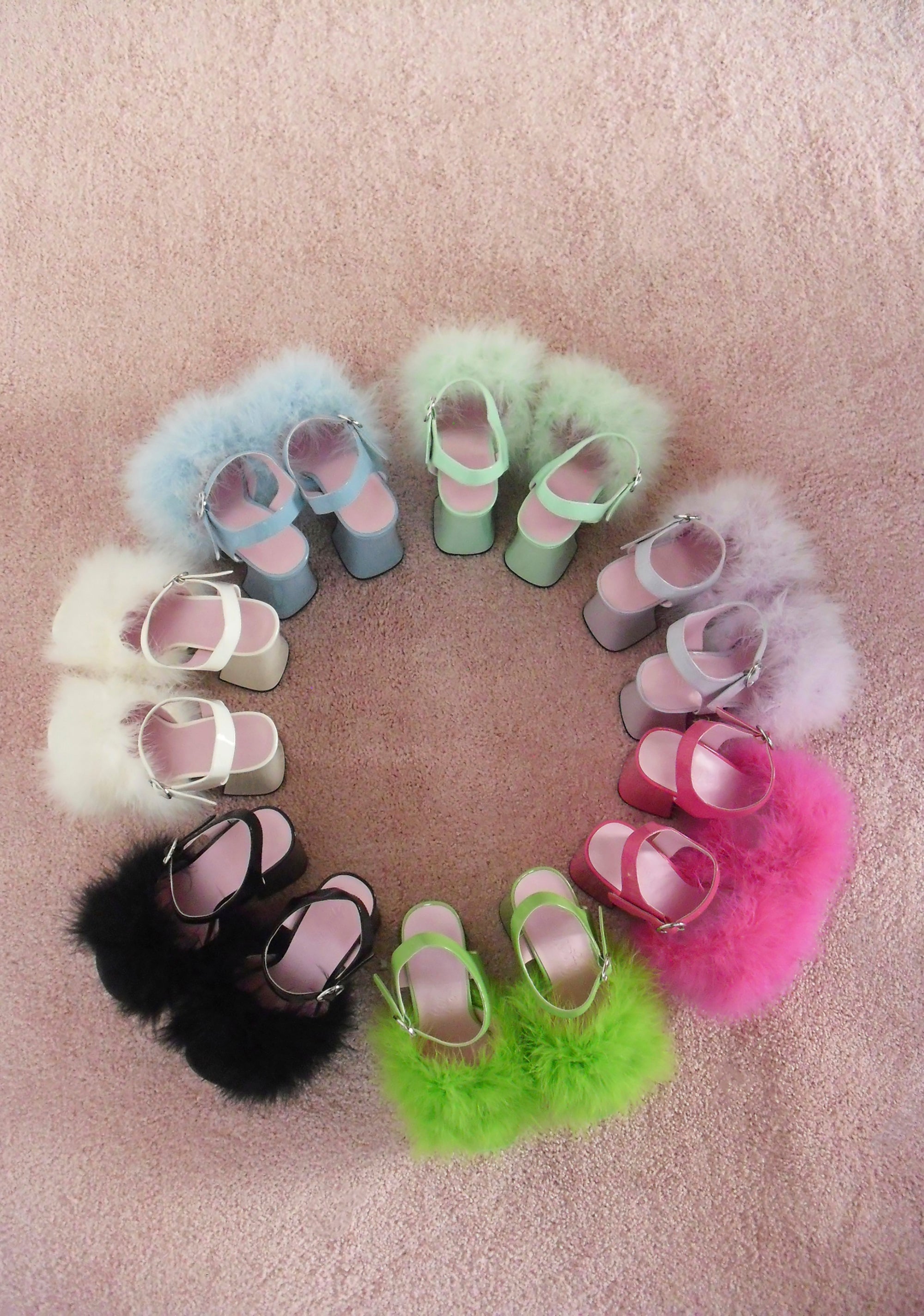 ぽ*ん様 BLUSHIN' N' CRUSHIN' MARABOU HEELS Sugar Thrillz Vegan Leather Marabou Feather Heels - Black