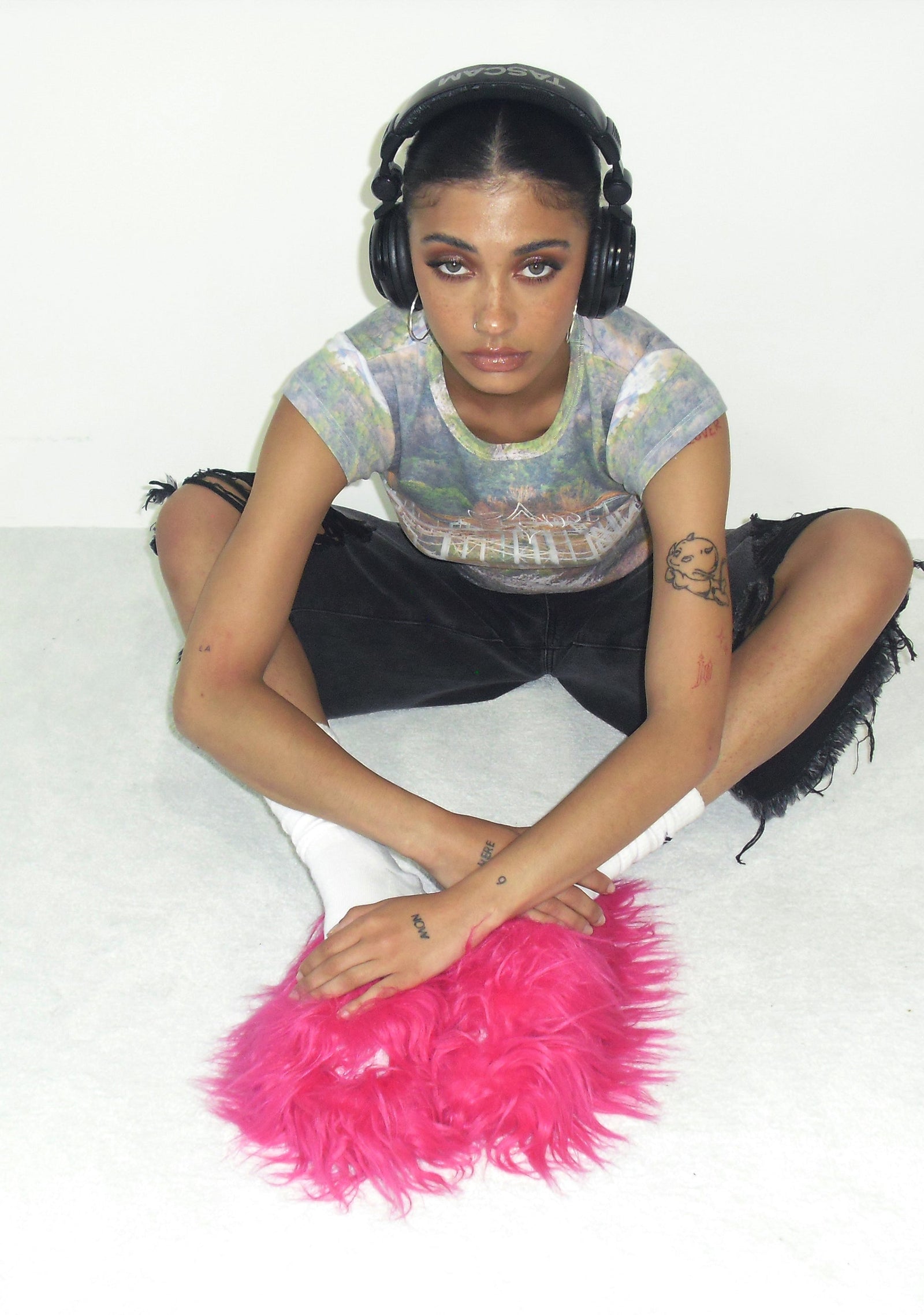 eight|pink