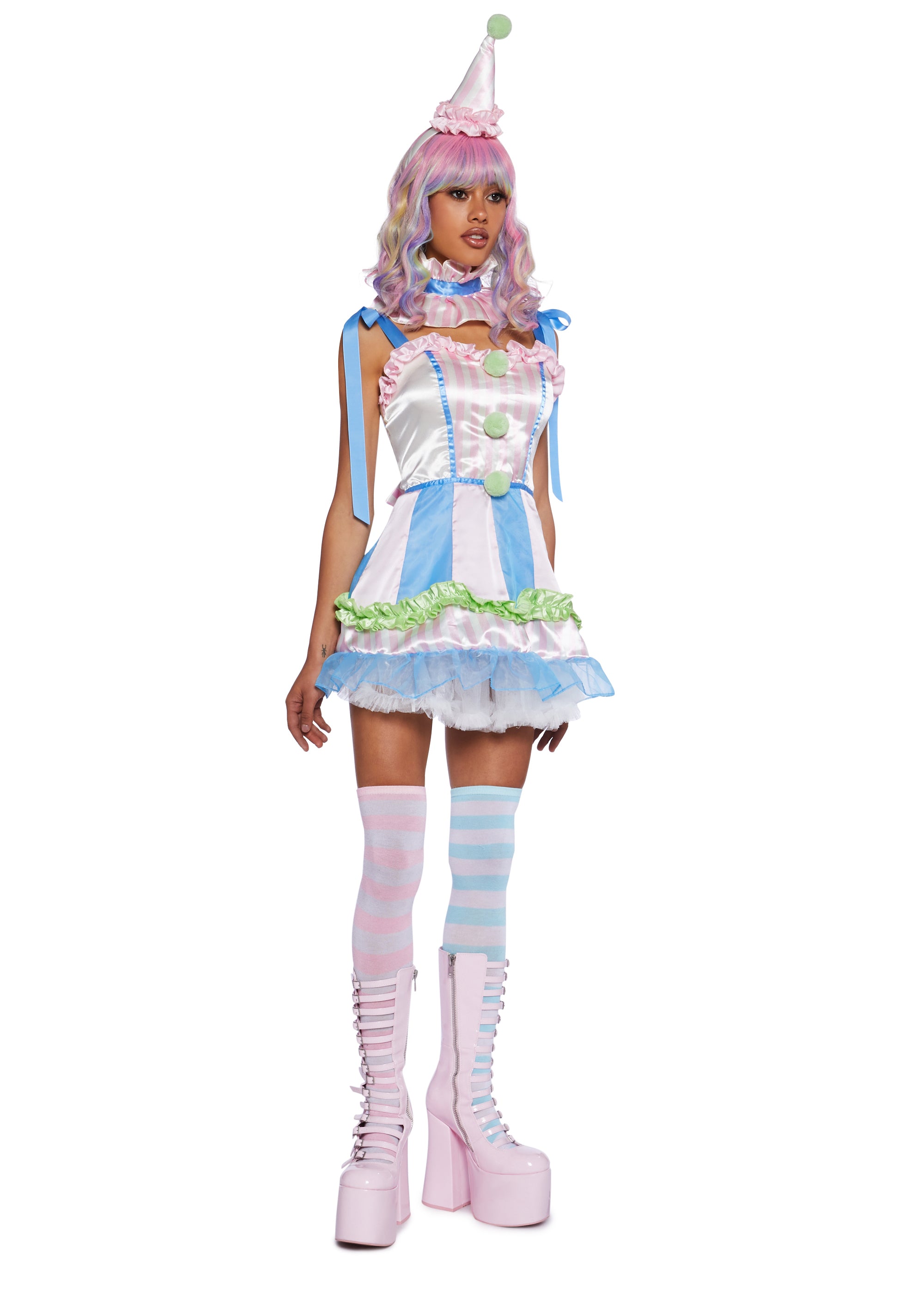pastel clown dress You can tell I have no idea what I'm doing, but WHO CARE WHEN I LOOK THIS CUTE?!?! #clown #clowncheck #clownmakeup #clowningaround #clowncore #clownoc #clowncosplay #galaxyclown #pastel