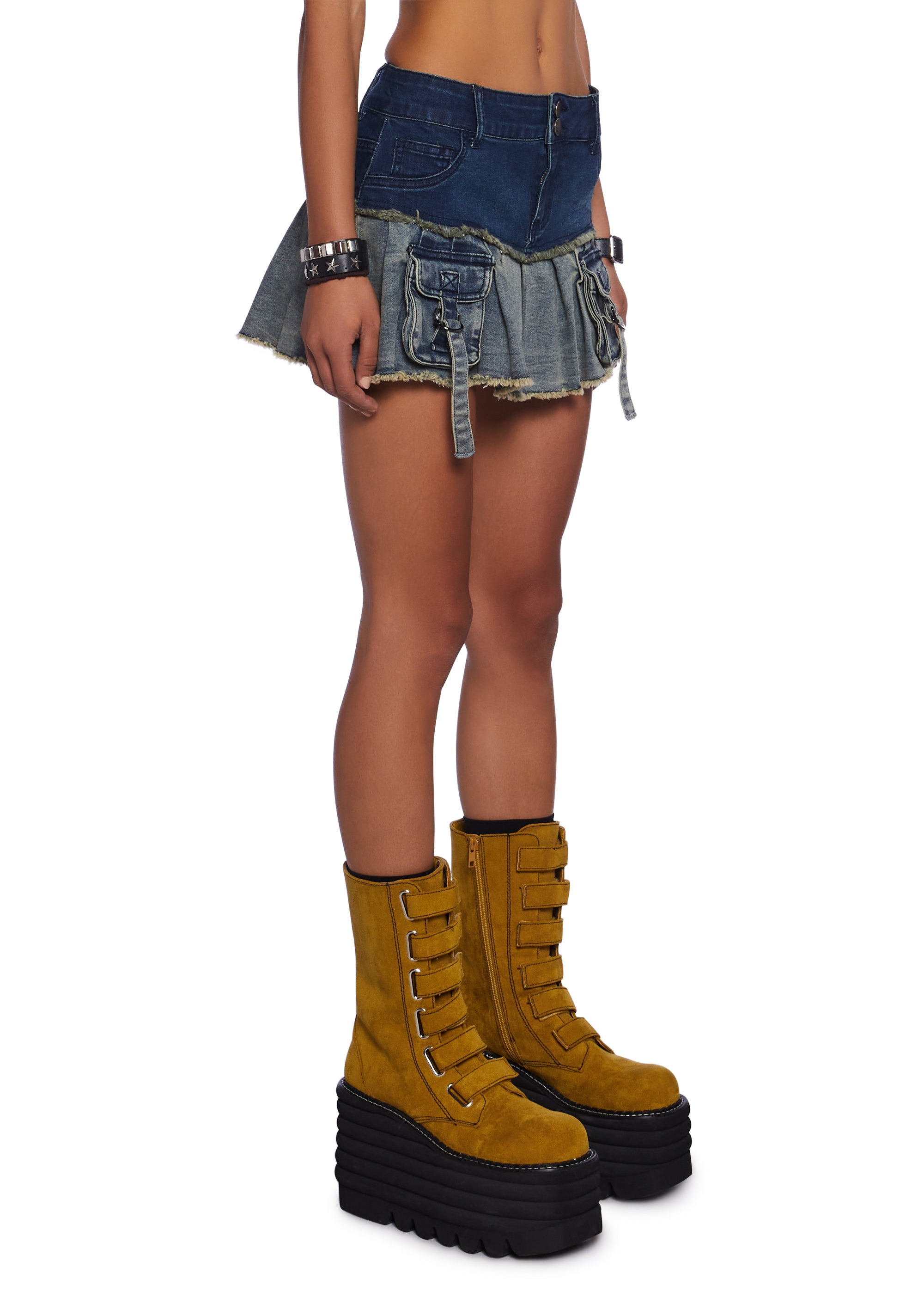 人気【DOLLS KILL】Untamed Rebel Mini Skirt Current Mood Mixed Denim Pleated Mini Skirt With Fox Tail