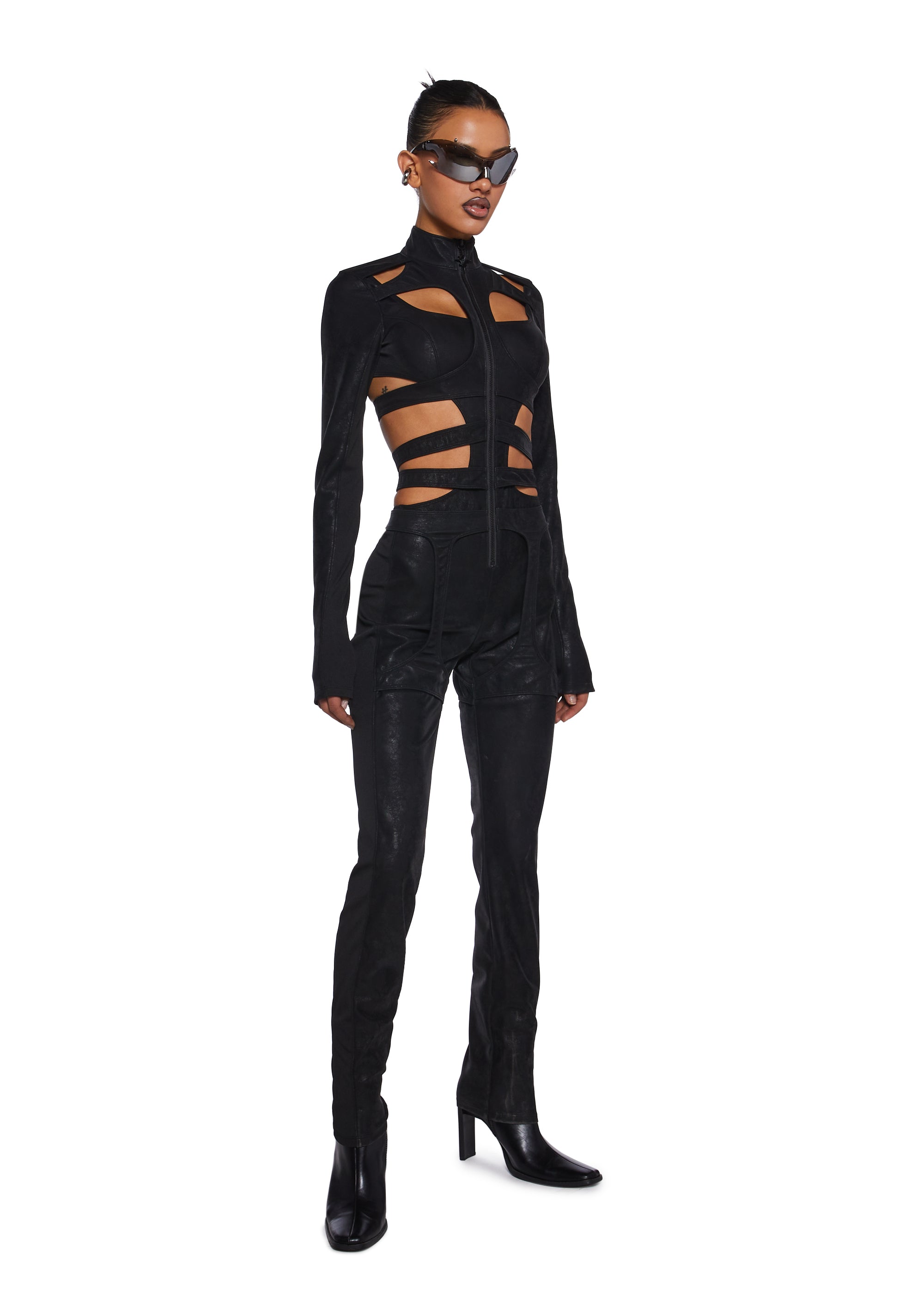 s1877849_f_r_darker_wavs_black