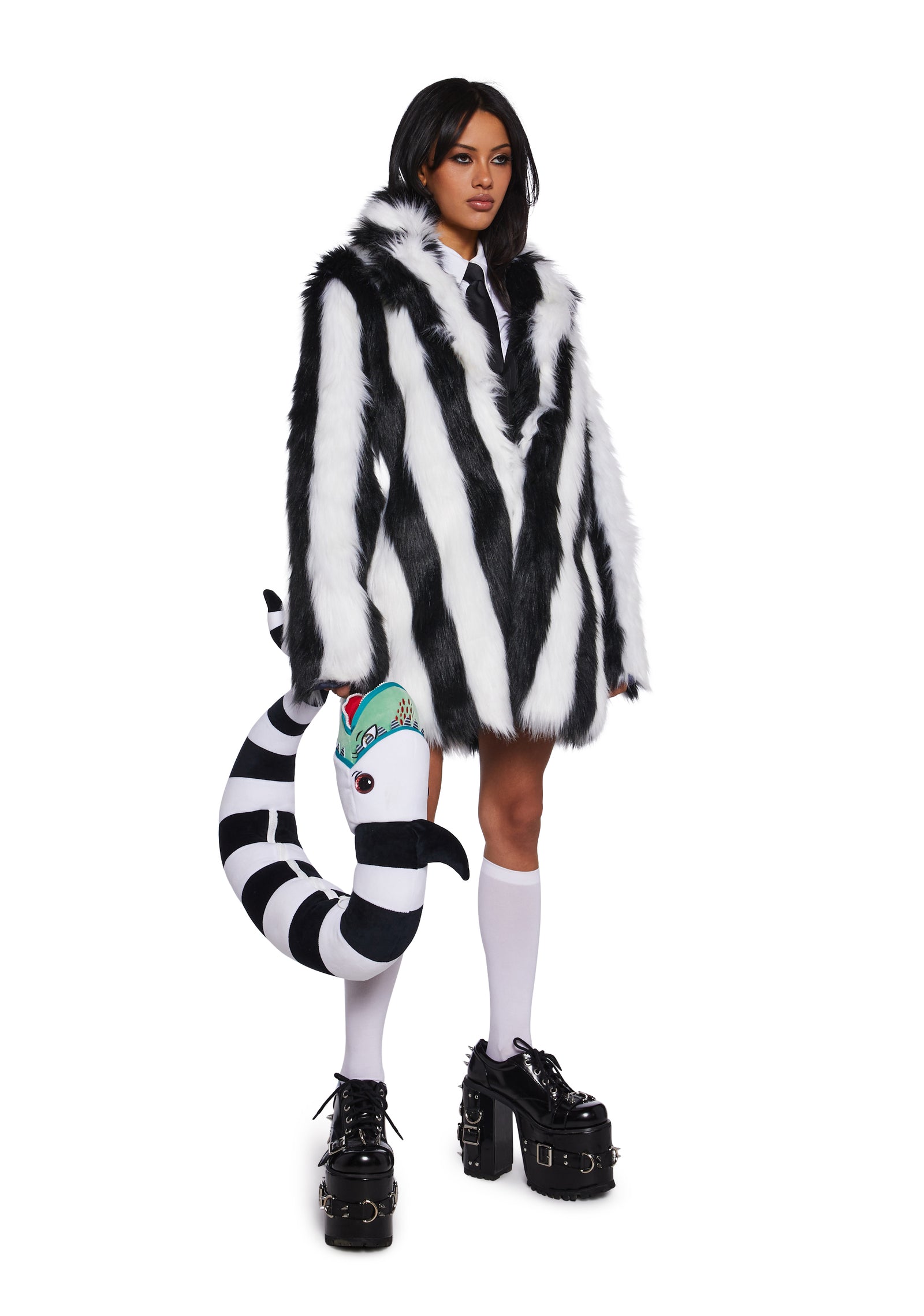 seven|blk/wht