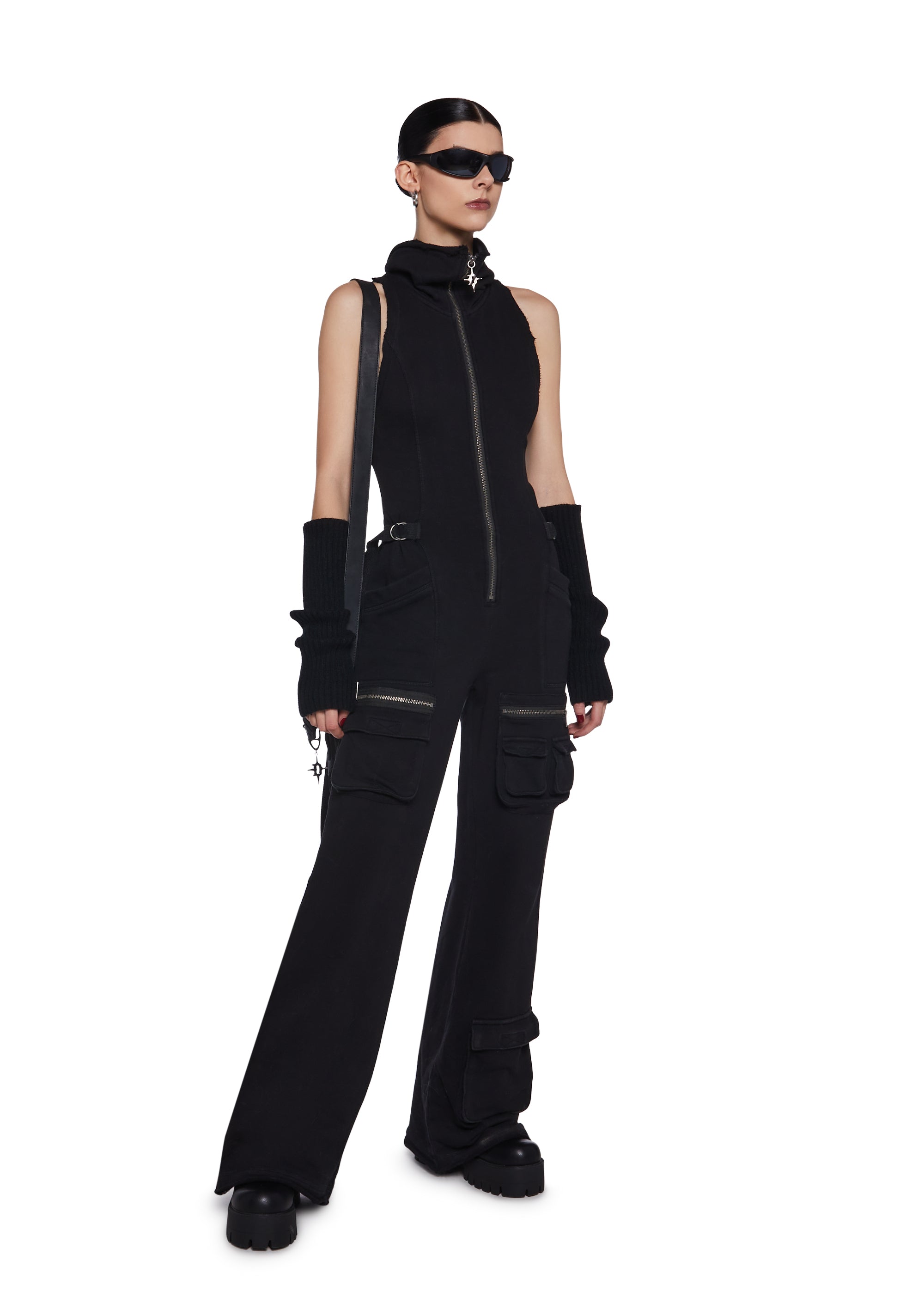 s1884880_f_r_darker_wavs_black