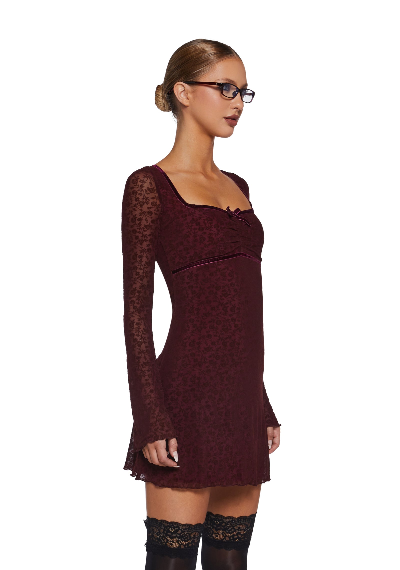 three|dark red