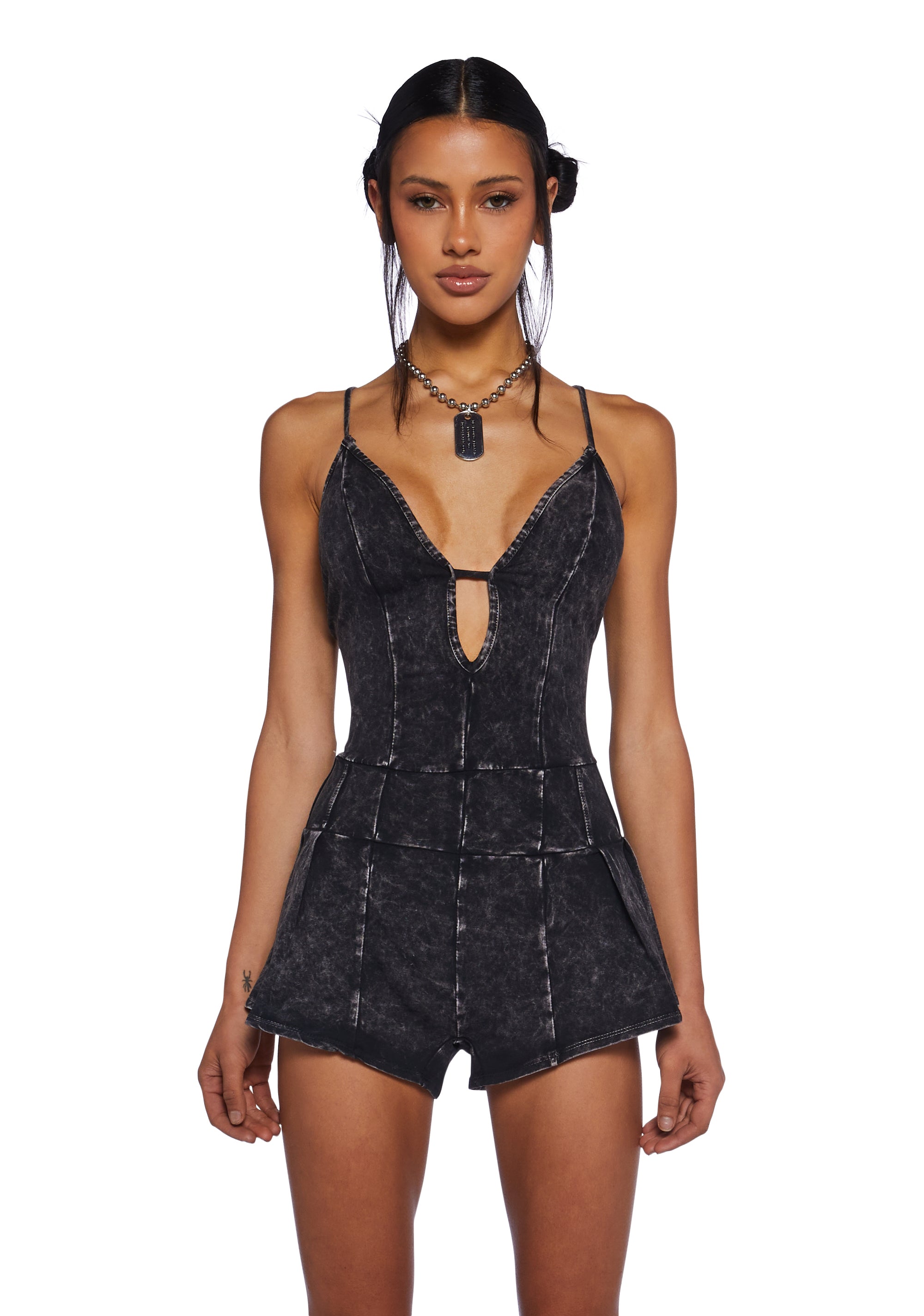 base|black