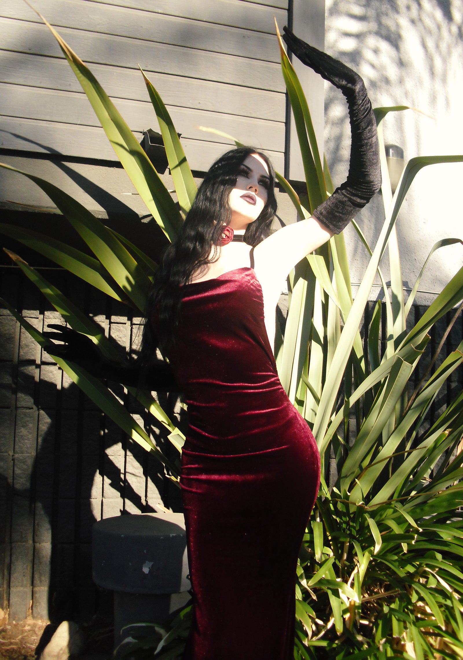 seven|dark red