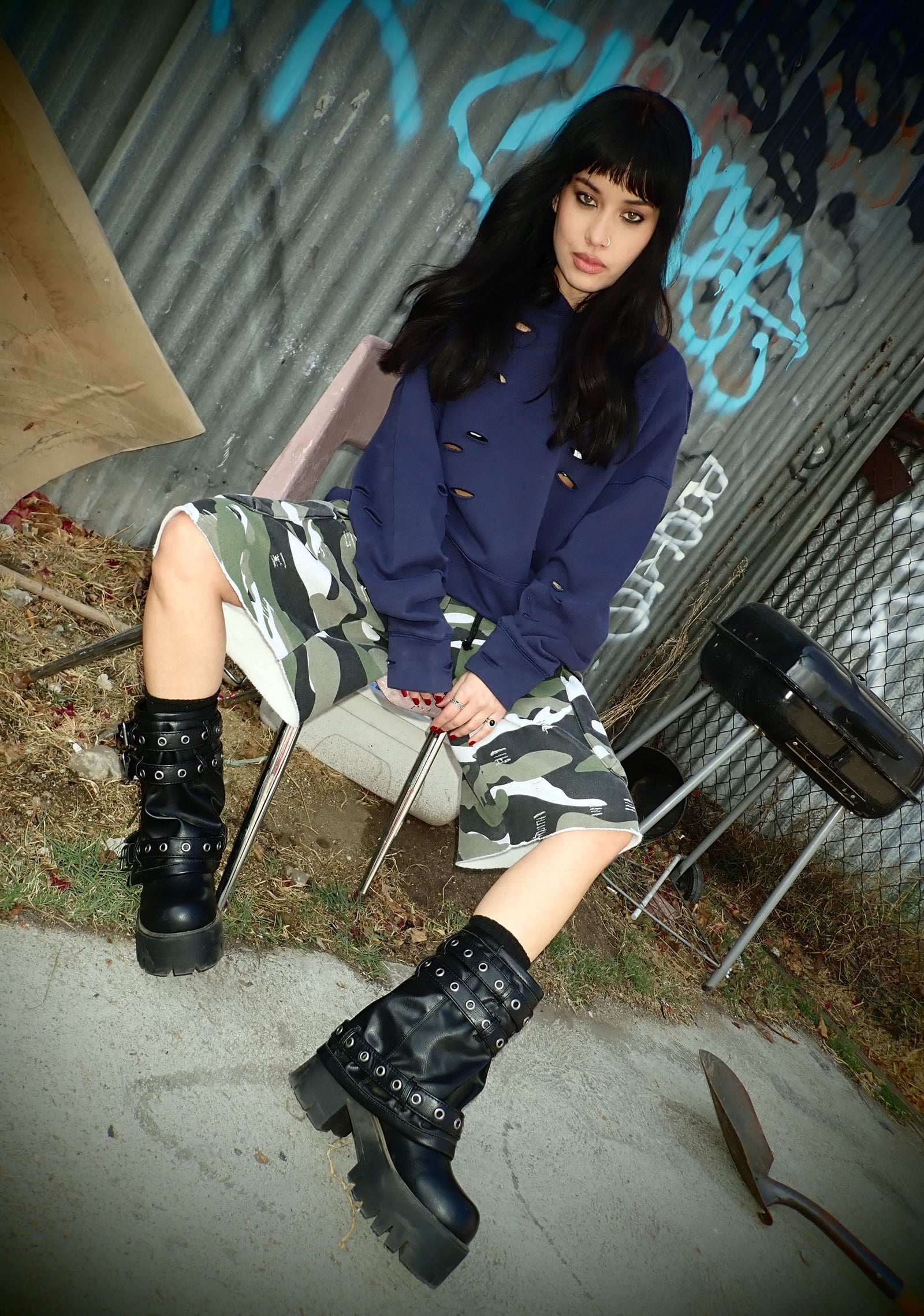 six|dark blue