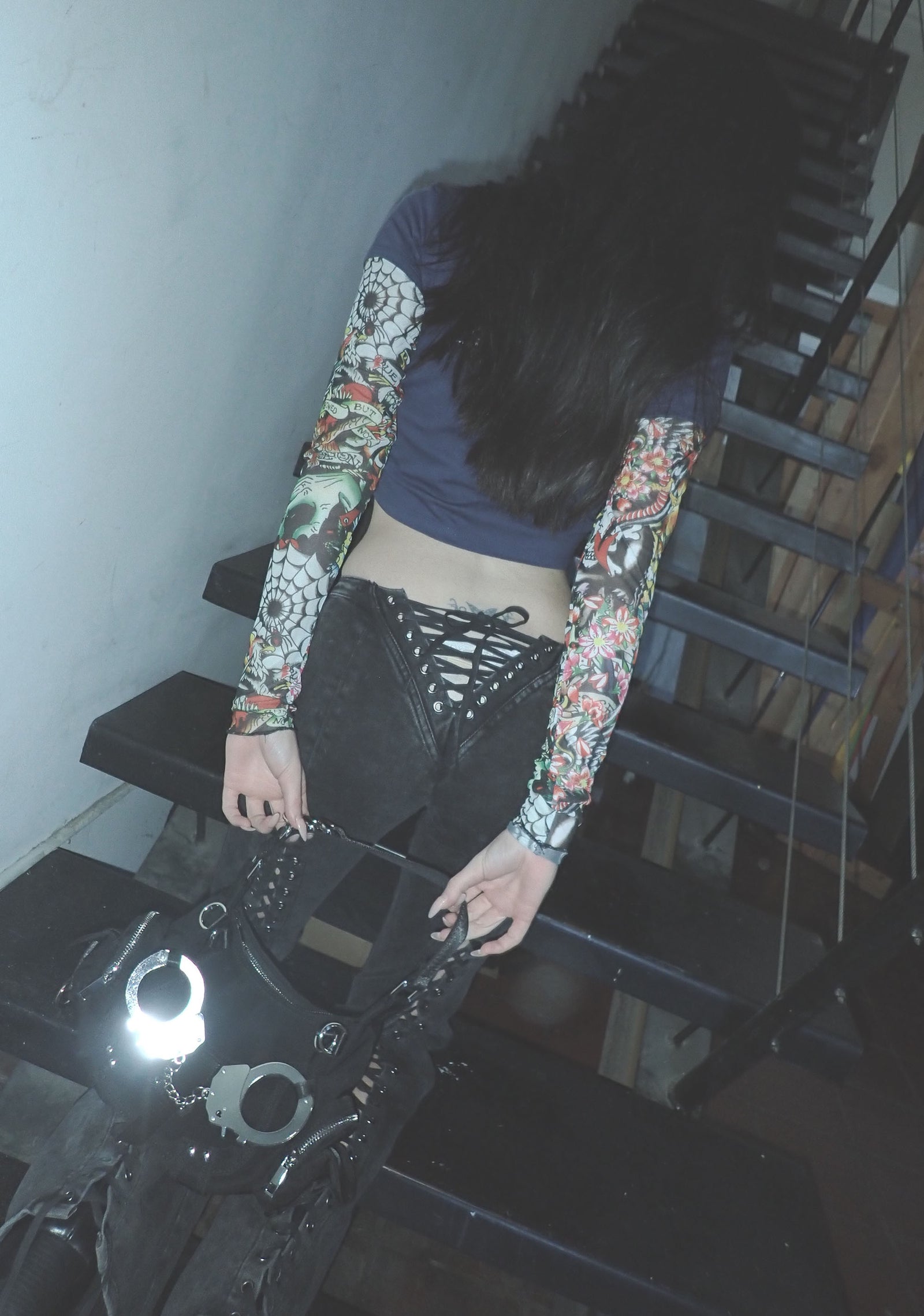 seven|black