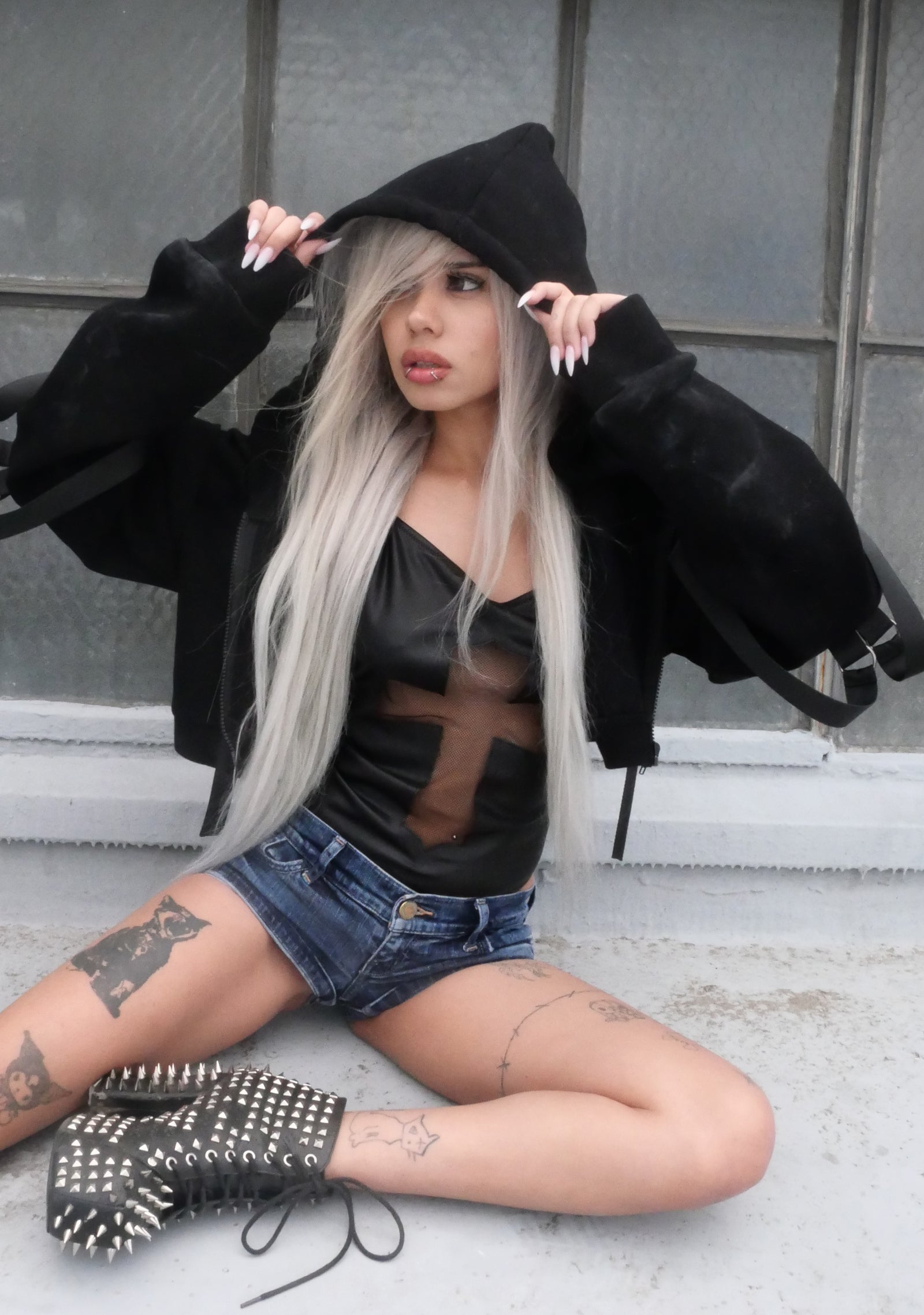eight|black