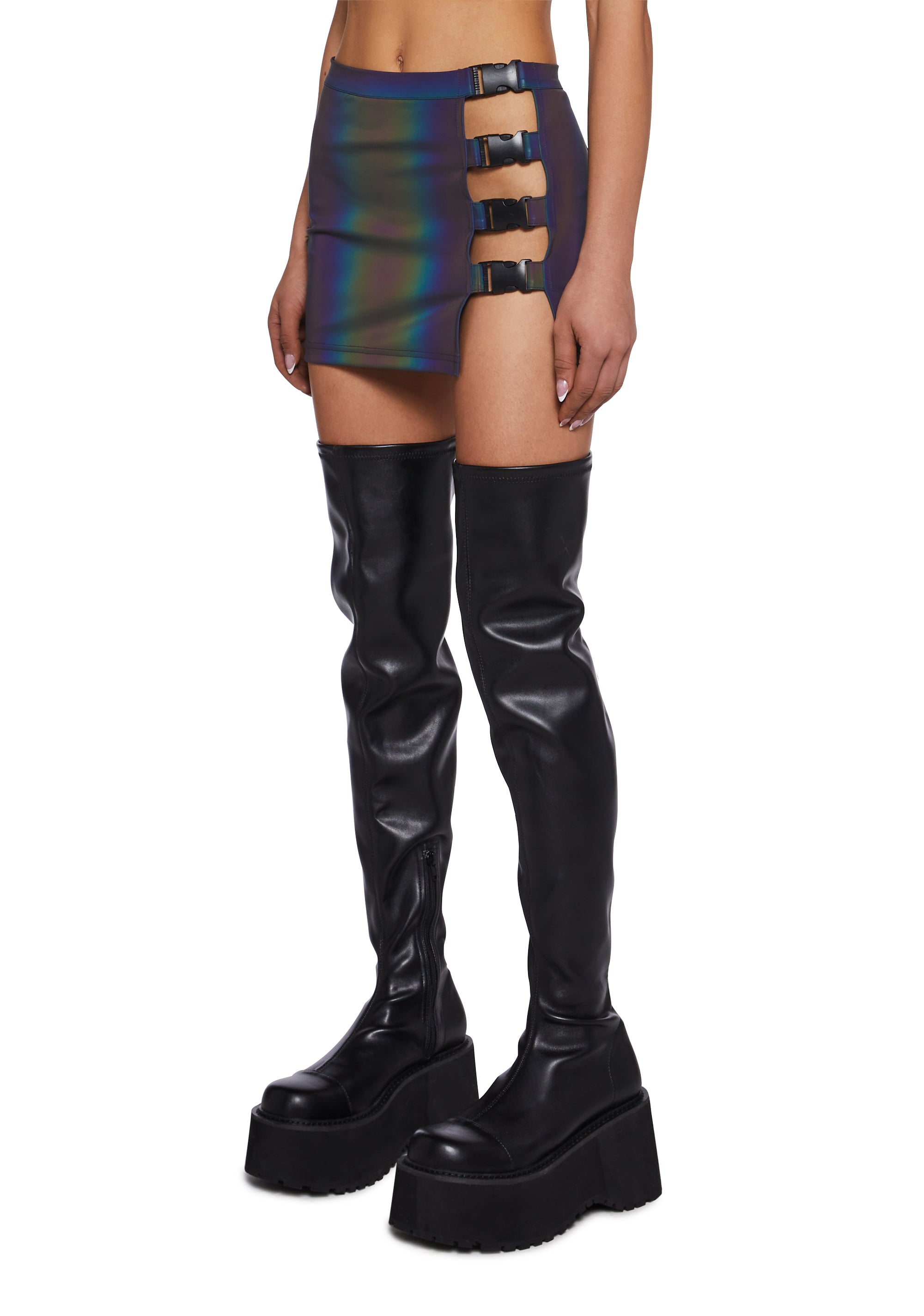 Reflective skirt dolls kill new arrivals