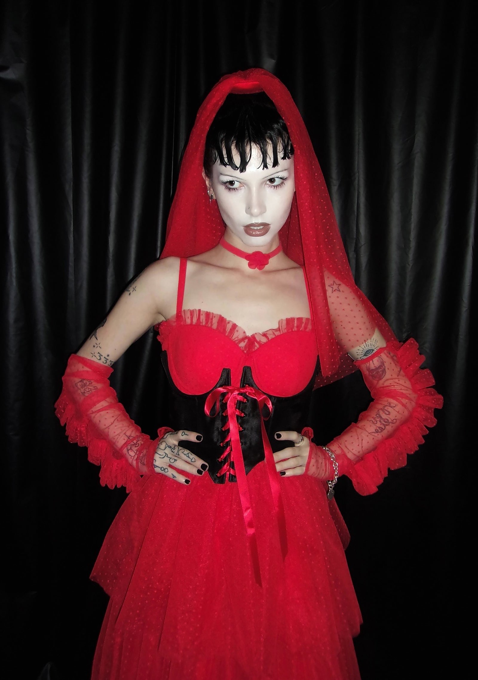eight|red