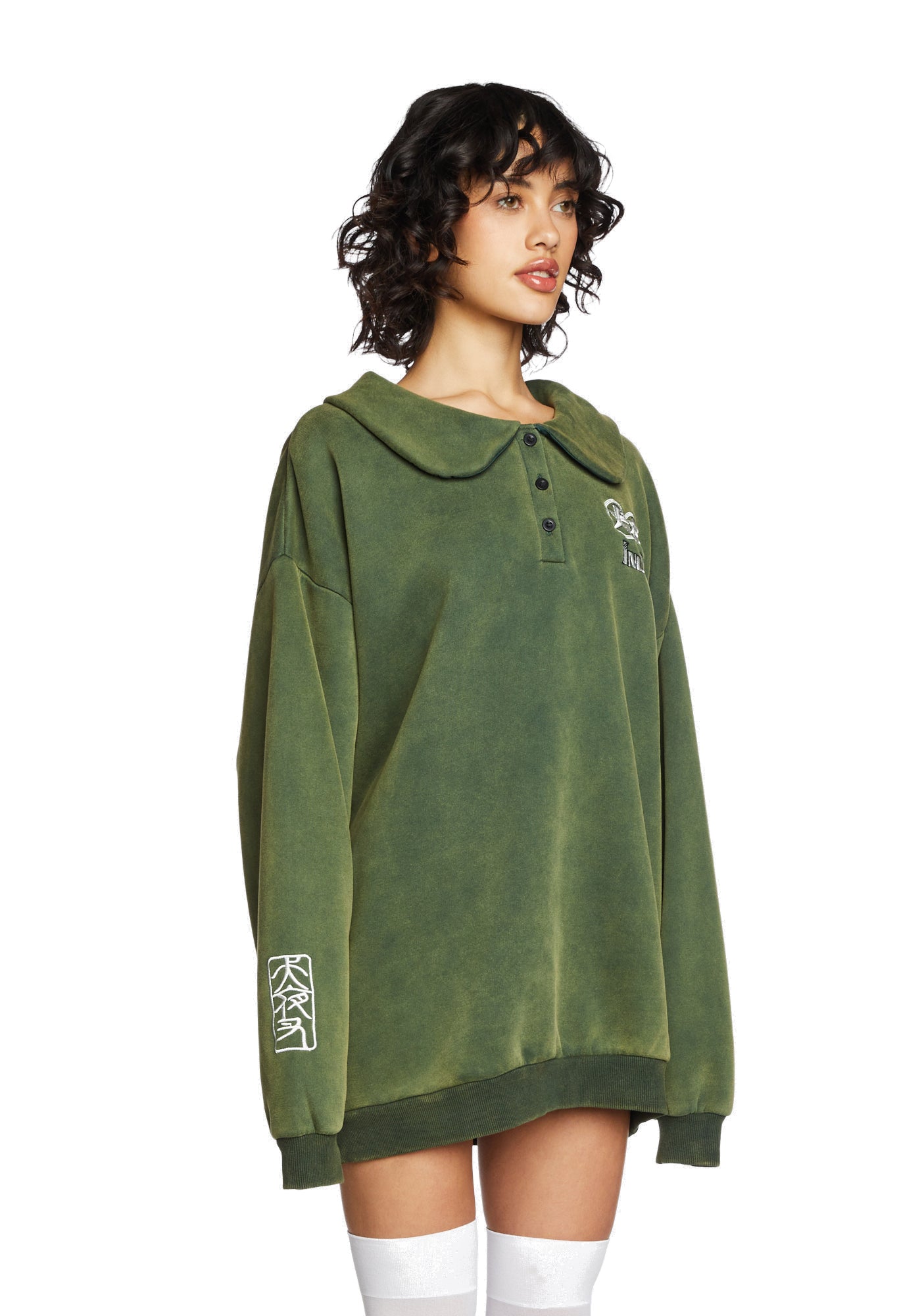 three|dark green