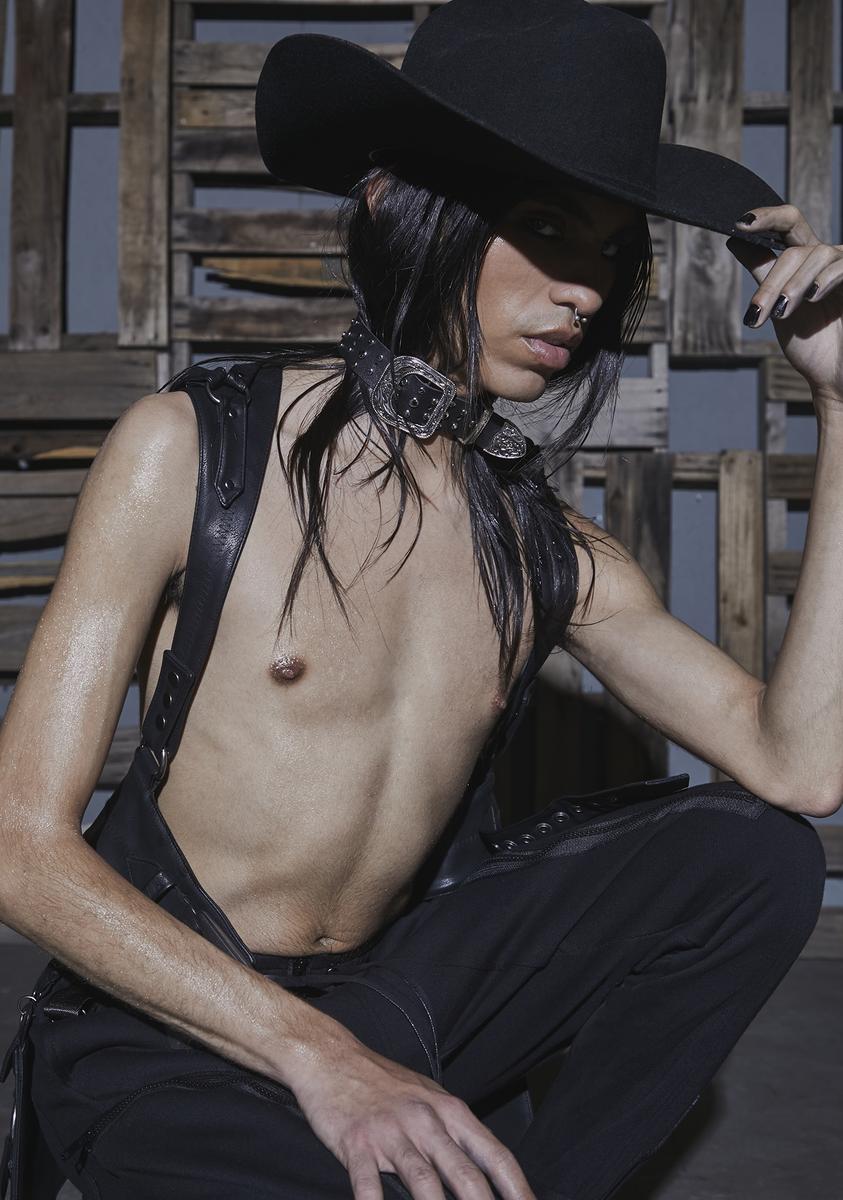 Flanger Studded Western Buckle Choker