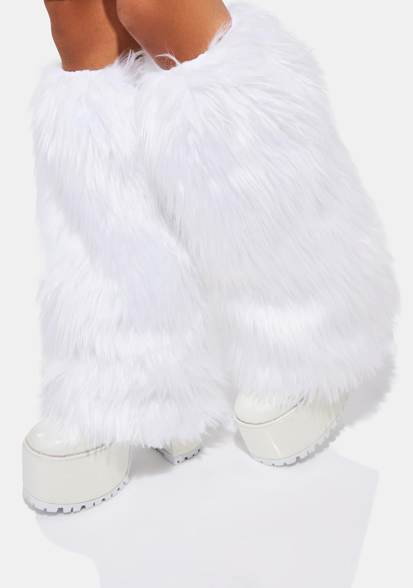 Roma Faux Fur Leg Warmers - White – Dolls Kill