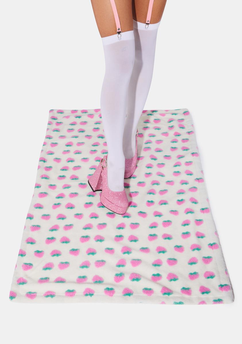 Strawberry Picnic Fleece Blanket,Specials : American Fashion Style Bags On Sale