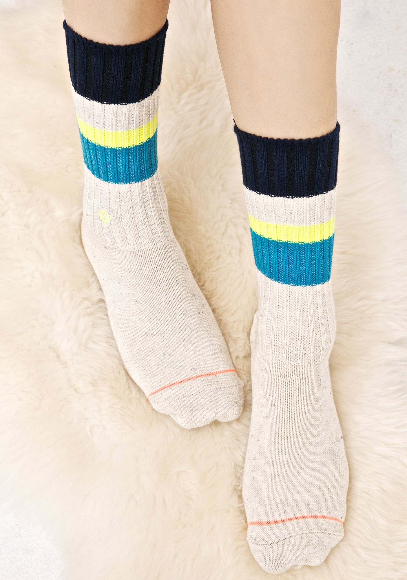 Basically Basic Crew Socks – Dolls Kill