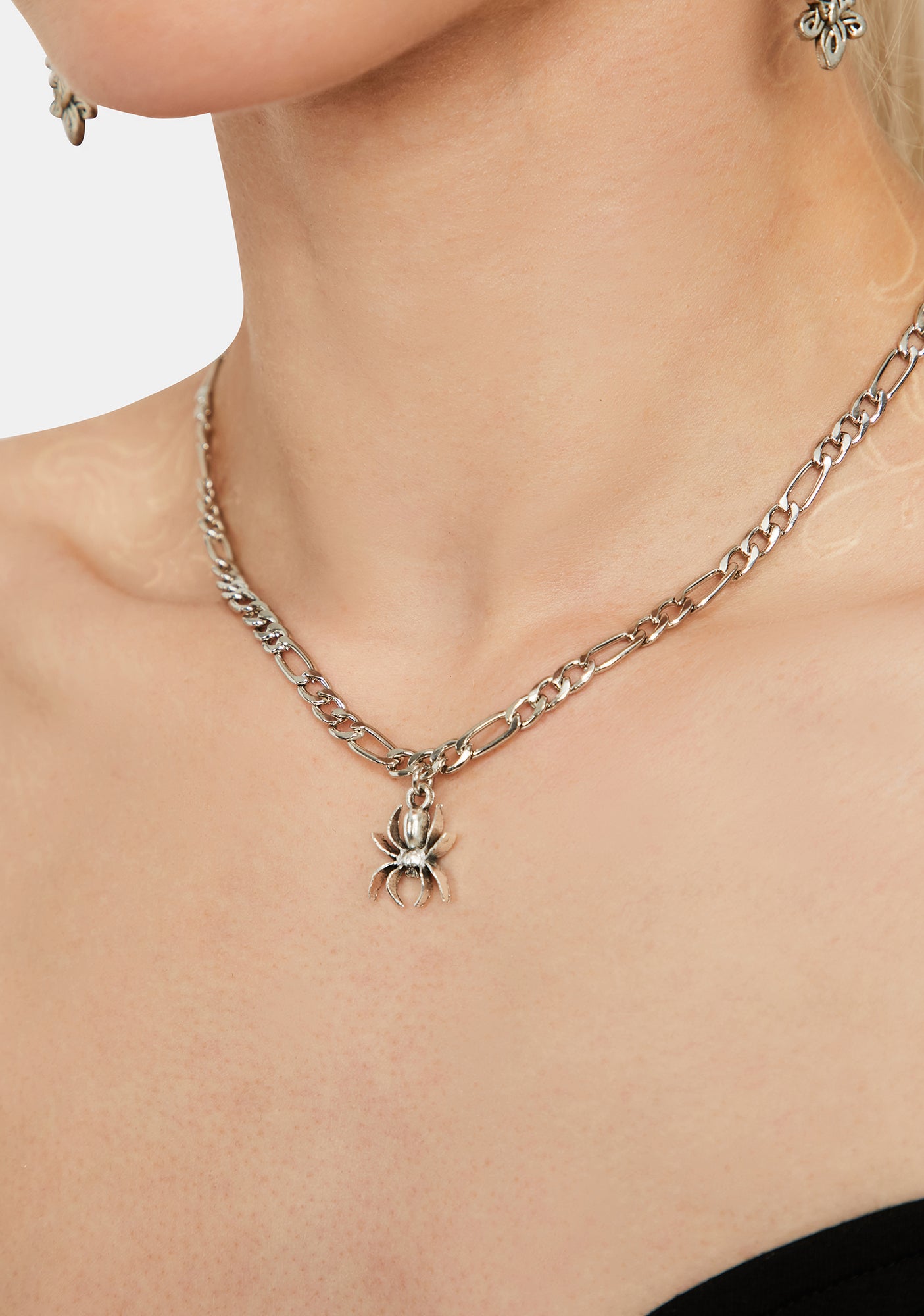Pink Spider Chain Spider Chain Necklace - Silver – Dolls Kill