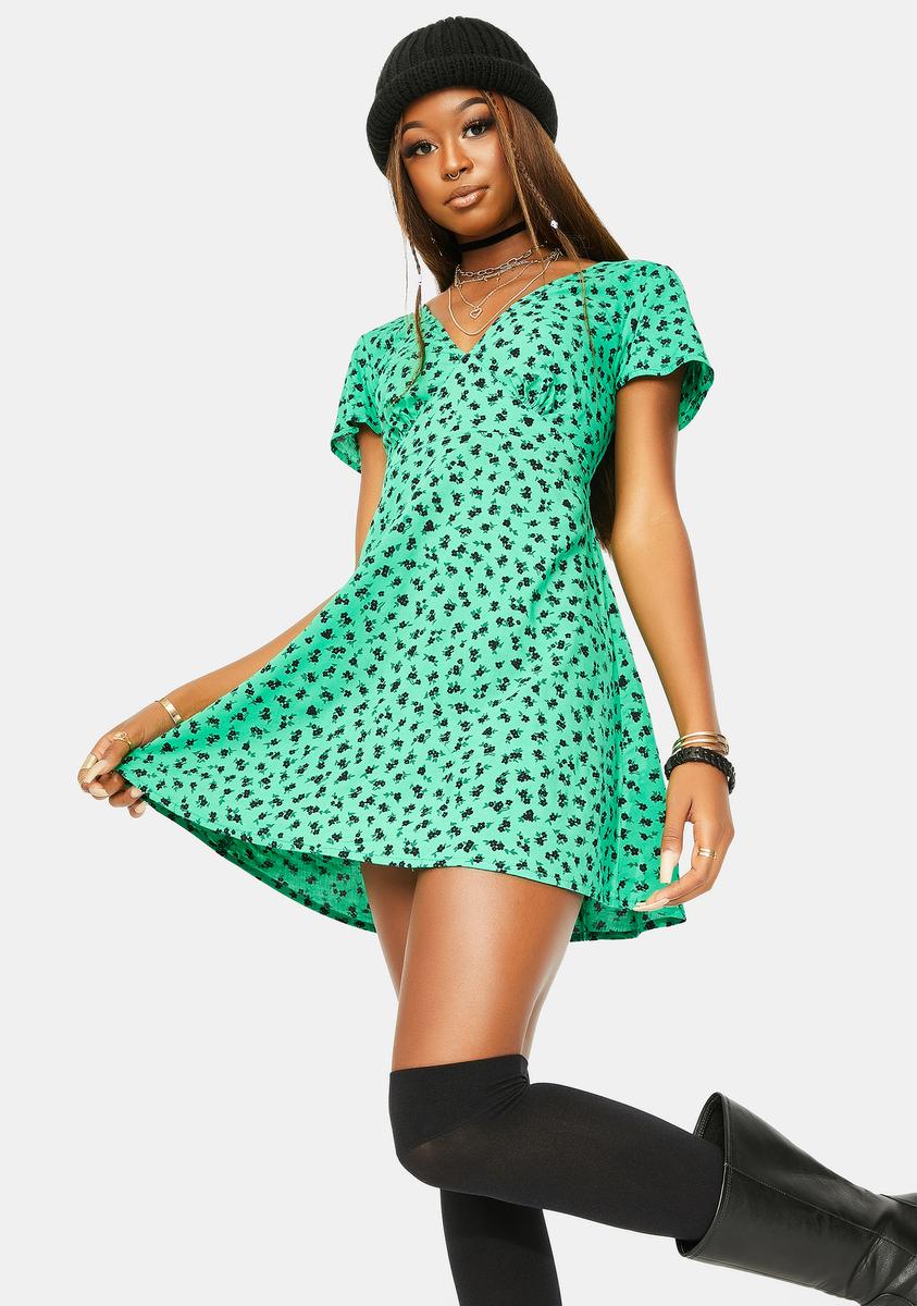 Motel Dainty Ditsy Green Elara Dress – Dolls Kill