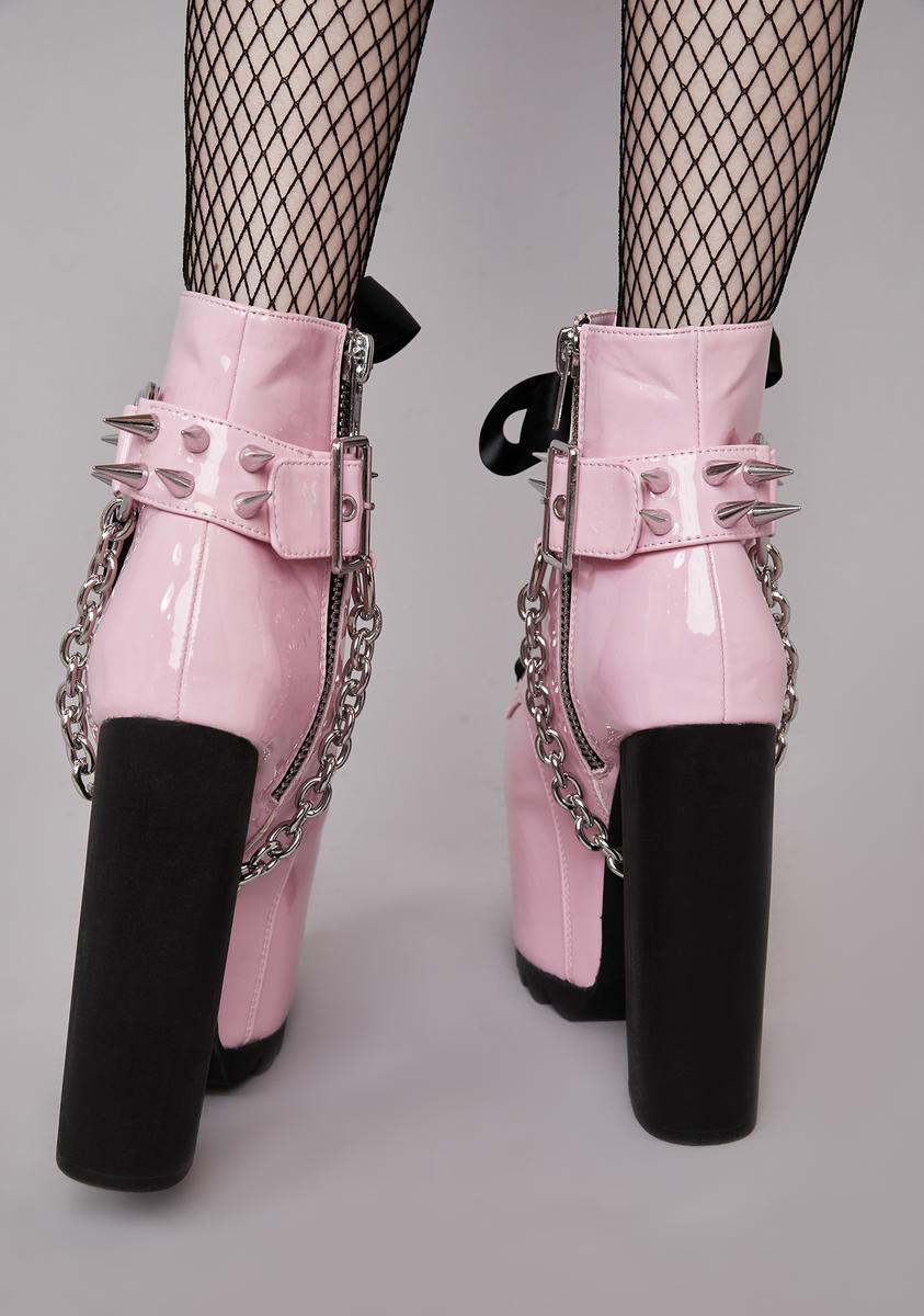 厚底 ヒール ブーツ ピンク unif マーメイドメタリック dollskill Widow Patent Faux Leather Platform Boots With Spiked Straps - Pink