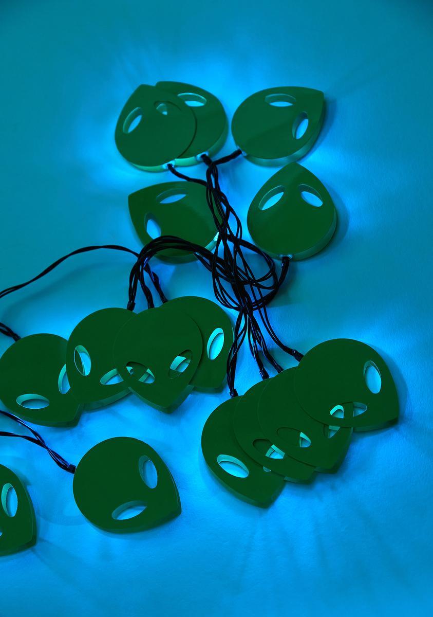 Dolls Home Alien Head String Lights - Green/White – Dolls Kill