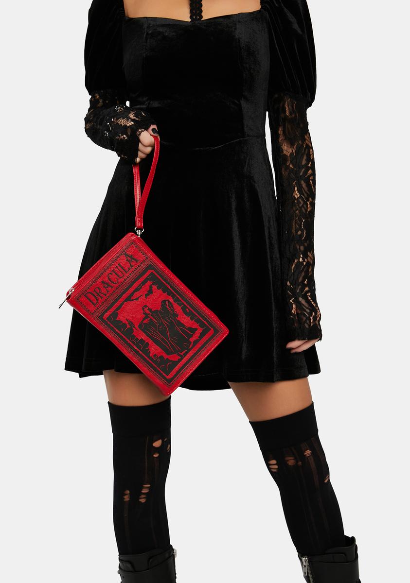 PRE-ORDER * - BRAM STOKER'S DRACULA Gargoyle Sculpture Quilted Crossbody  Bag in Blood Red