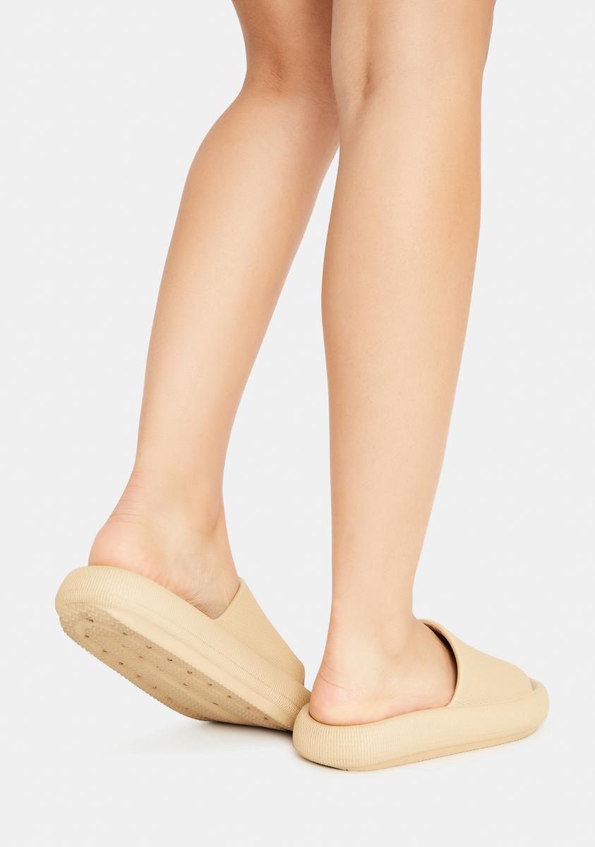 Steve Madden Tan Scuba Slides – Dolls Kill